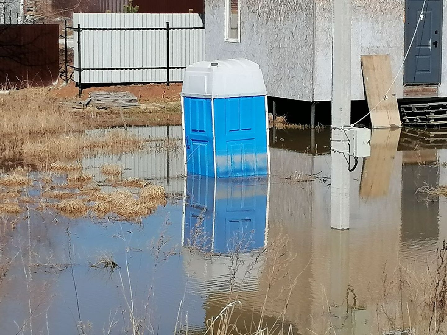 Чехов, деревня Чепелево, улица Энтузиастов, наводнение, подтопление, разлив воды, пруды, дренажная система, МЧС, Мособлпожспас,