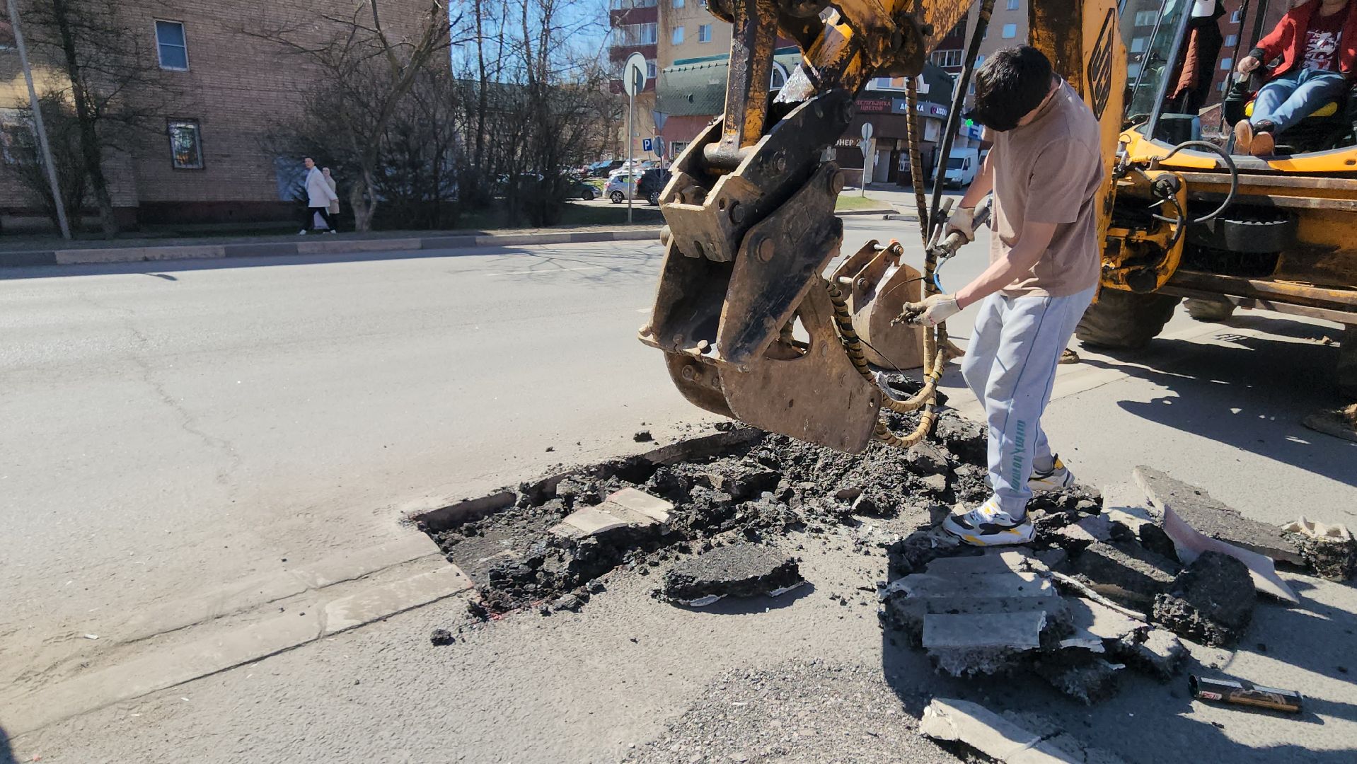 Истра, Ремонт дороги, тросовое ограждение,
