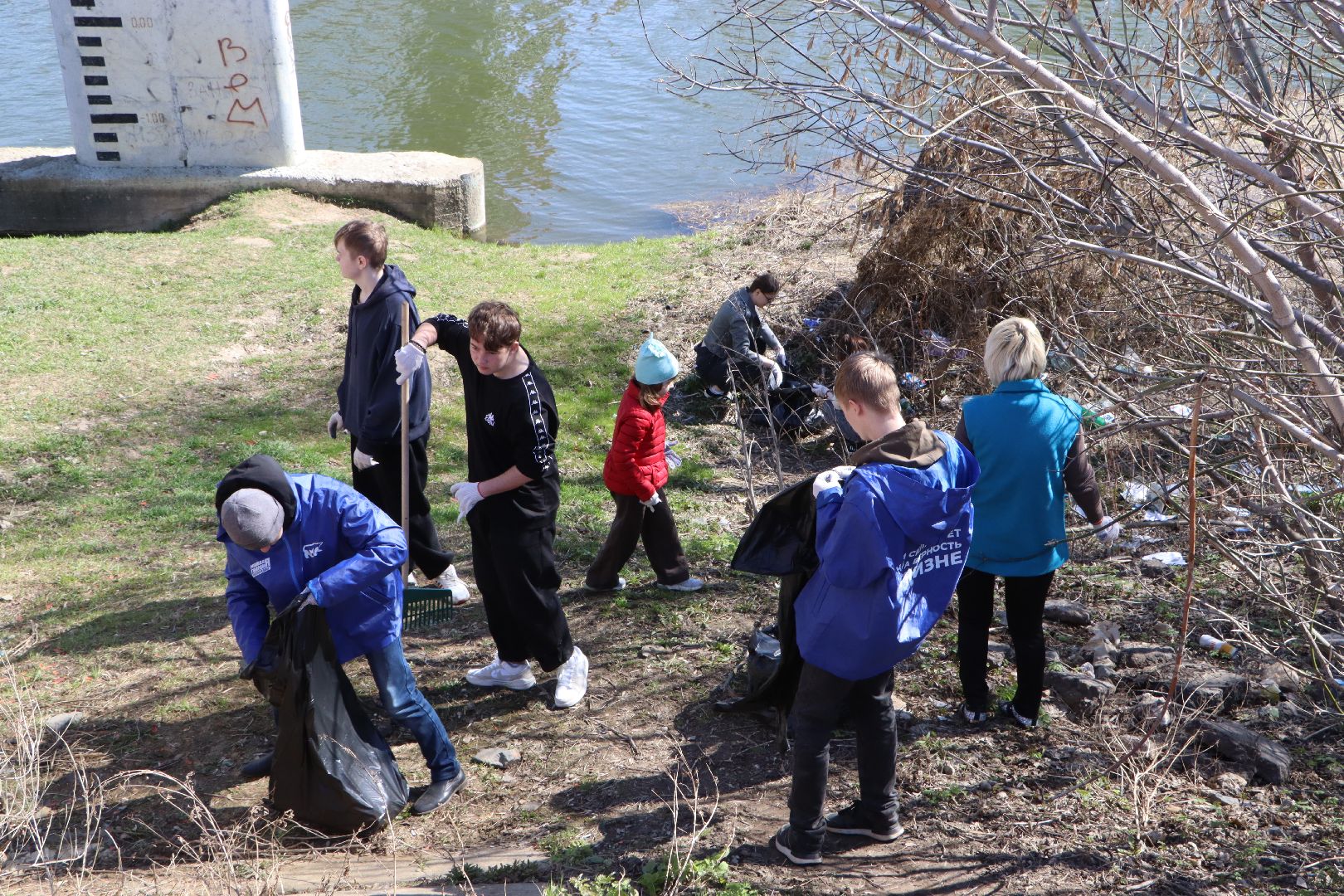 экология, серебряные пруды, молодая гвардия серебряные пруды, могок, осетр, субботник,