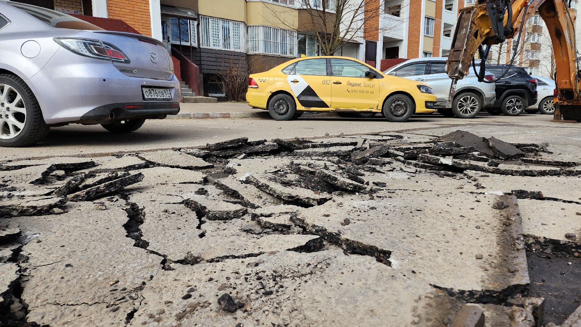 ремонт, ремонт дорог, дорожная безопасность, дорога, двор, домодедово, подмосковье, асфальт, асфальтирование улицы, улица,