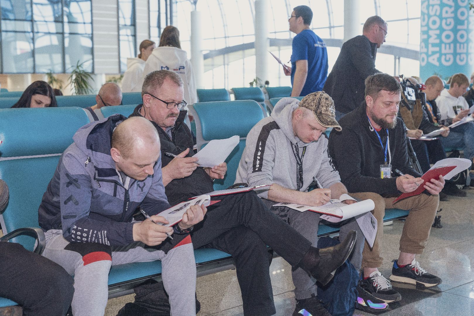 Аэропорт Домодедово, Диктант Победы, история