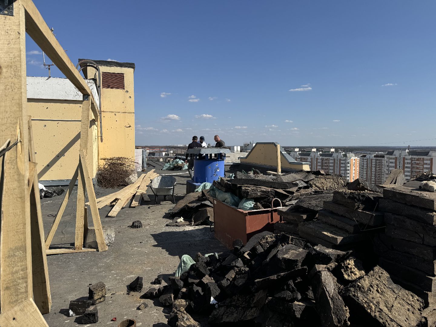 ремонт крыши , ленинский городской округ, последствия атаки беспилотников ,