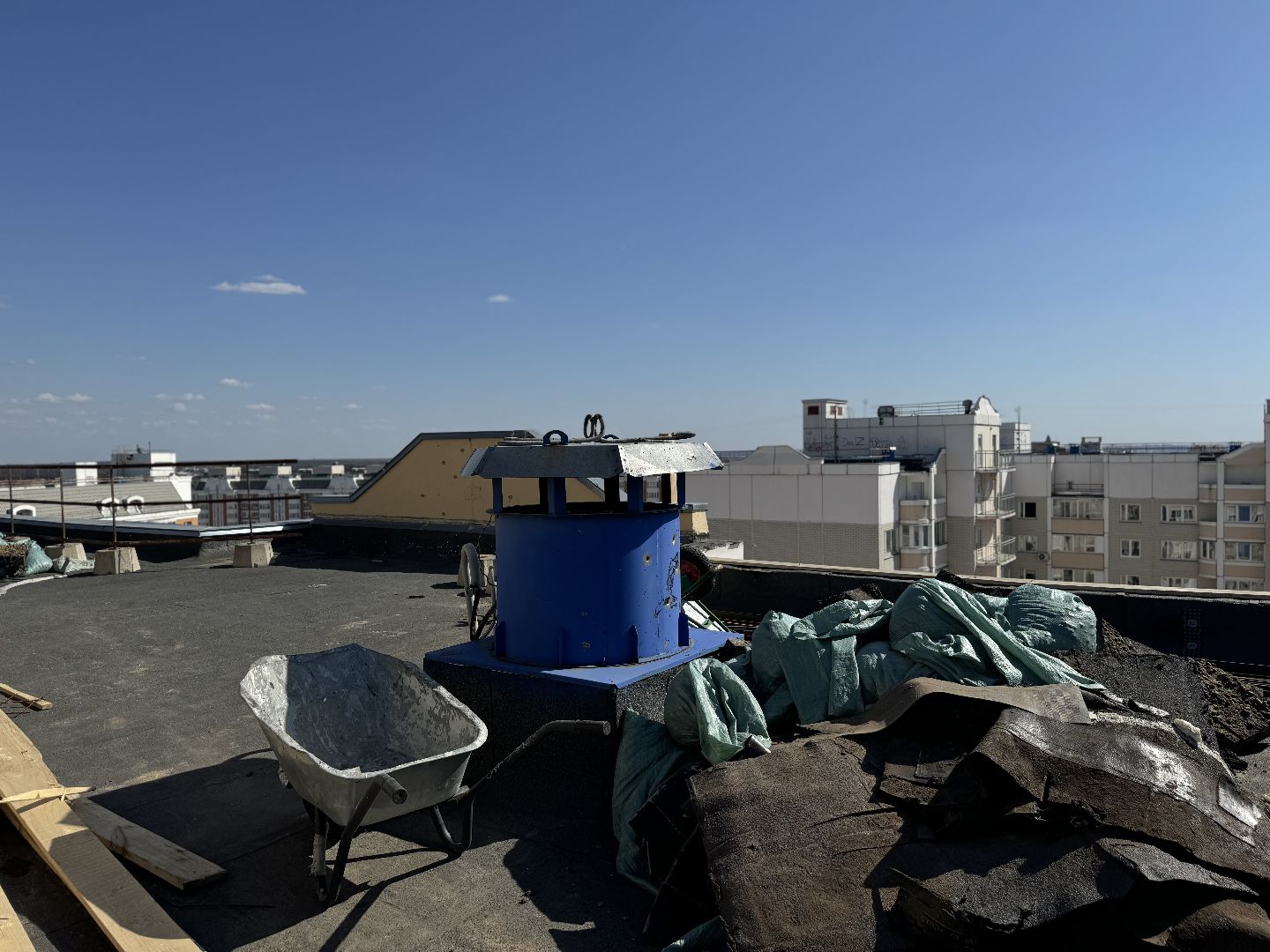 ремонт крыши , ленинский городской округ, последствия атаки беспилотников ,