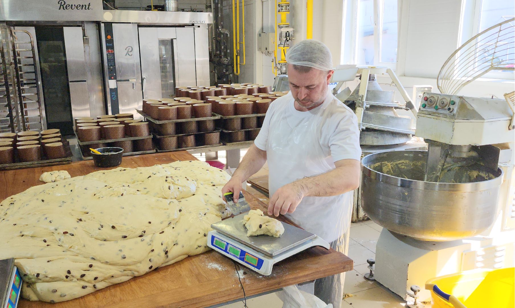 серпухов, владычный монастырь, улица октябрьская, монастырская пекарня, пасхальные куличи,