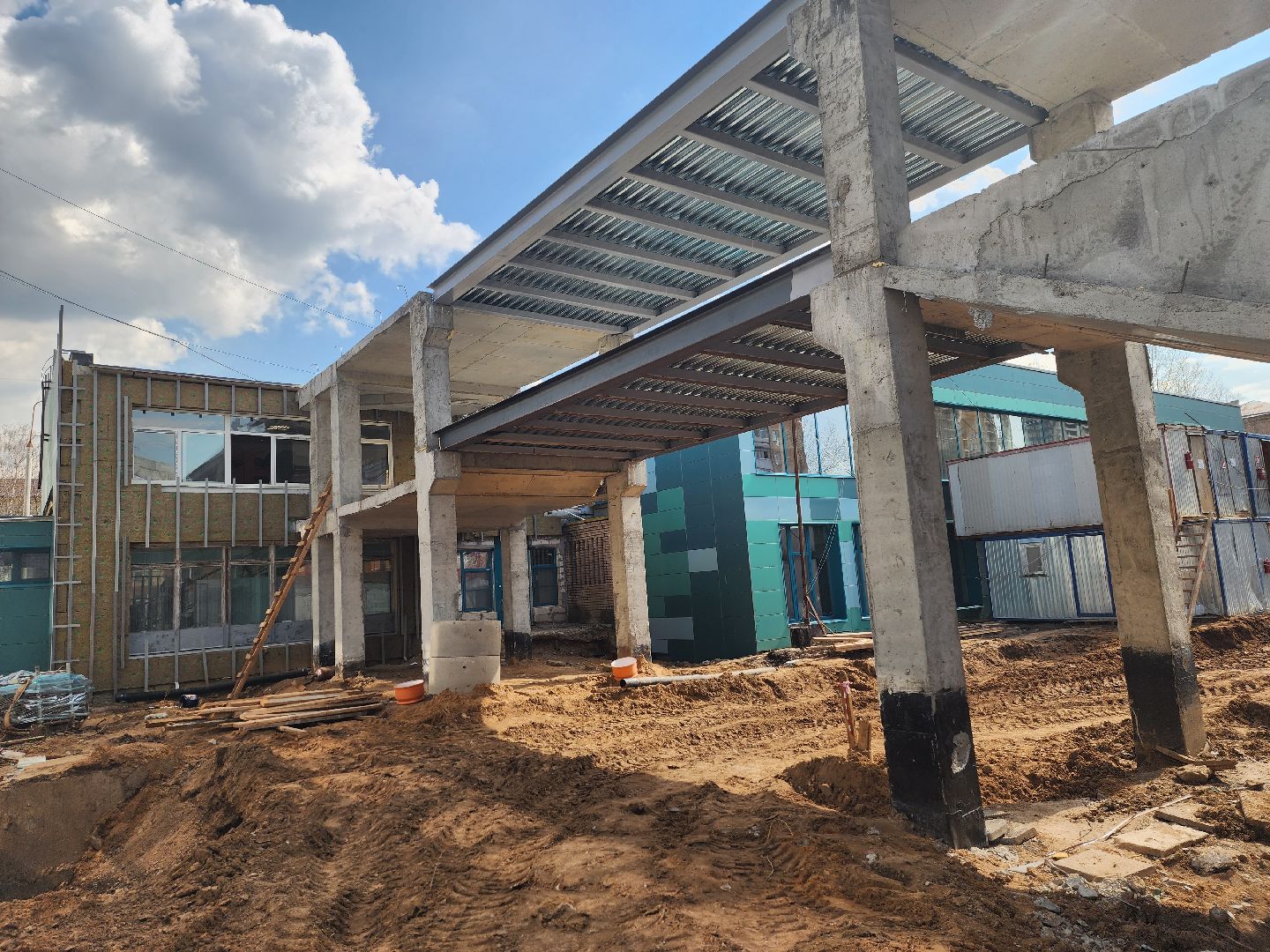 королёв, строительство перехода,  новая пристройка к школе, губернатор московской области,