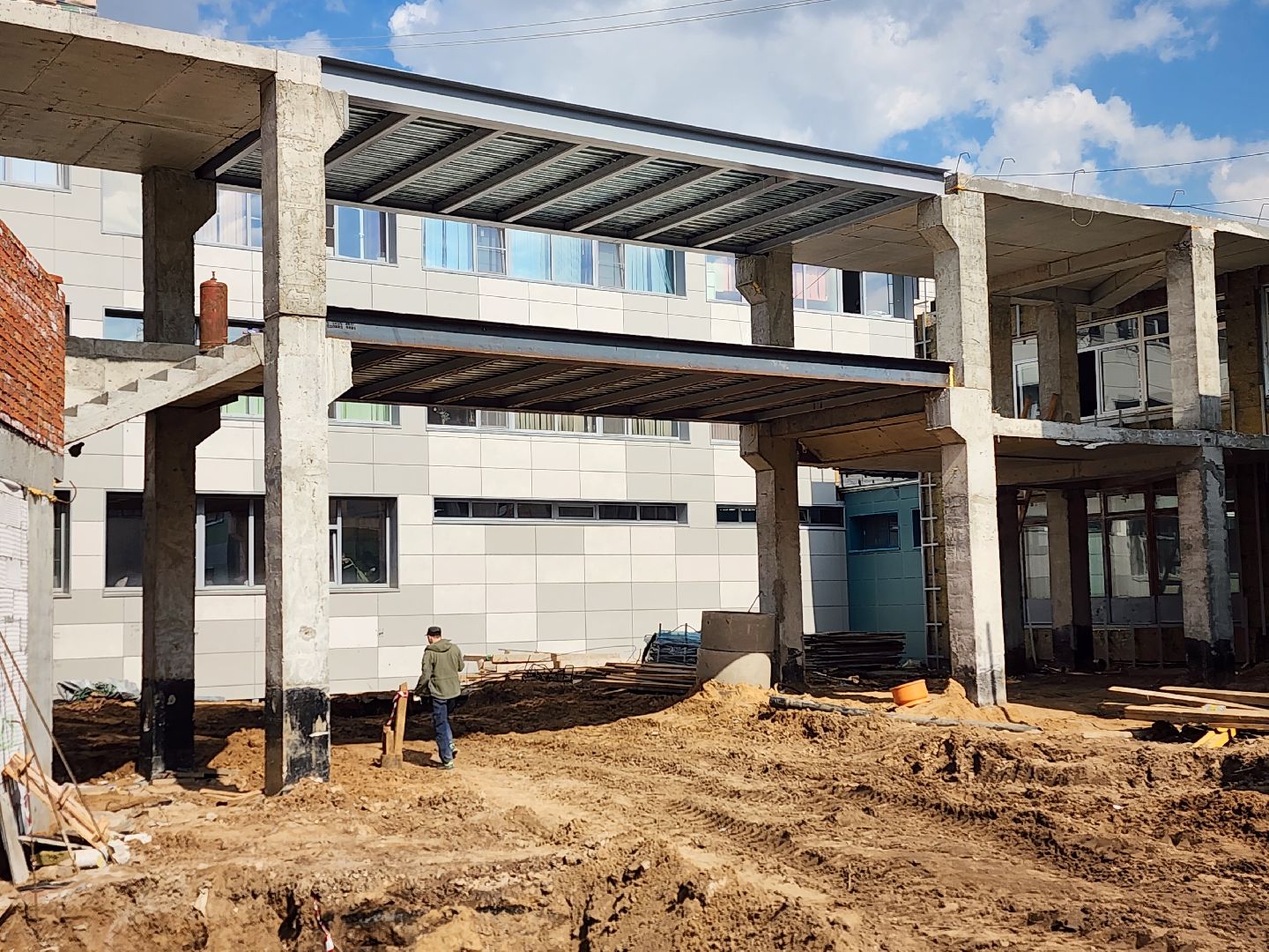 королёв, строительство перехода,  новая пристройка к школе, губернатор московской области,