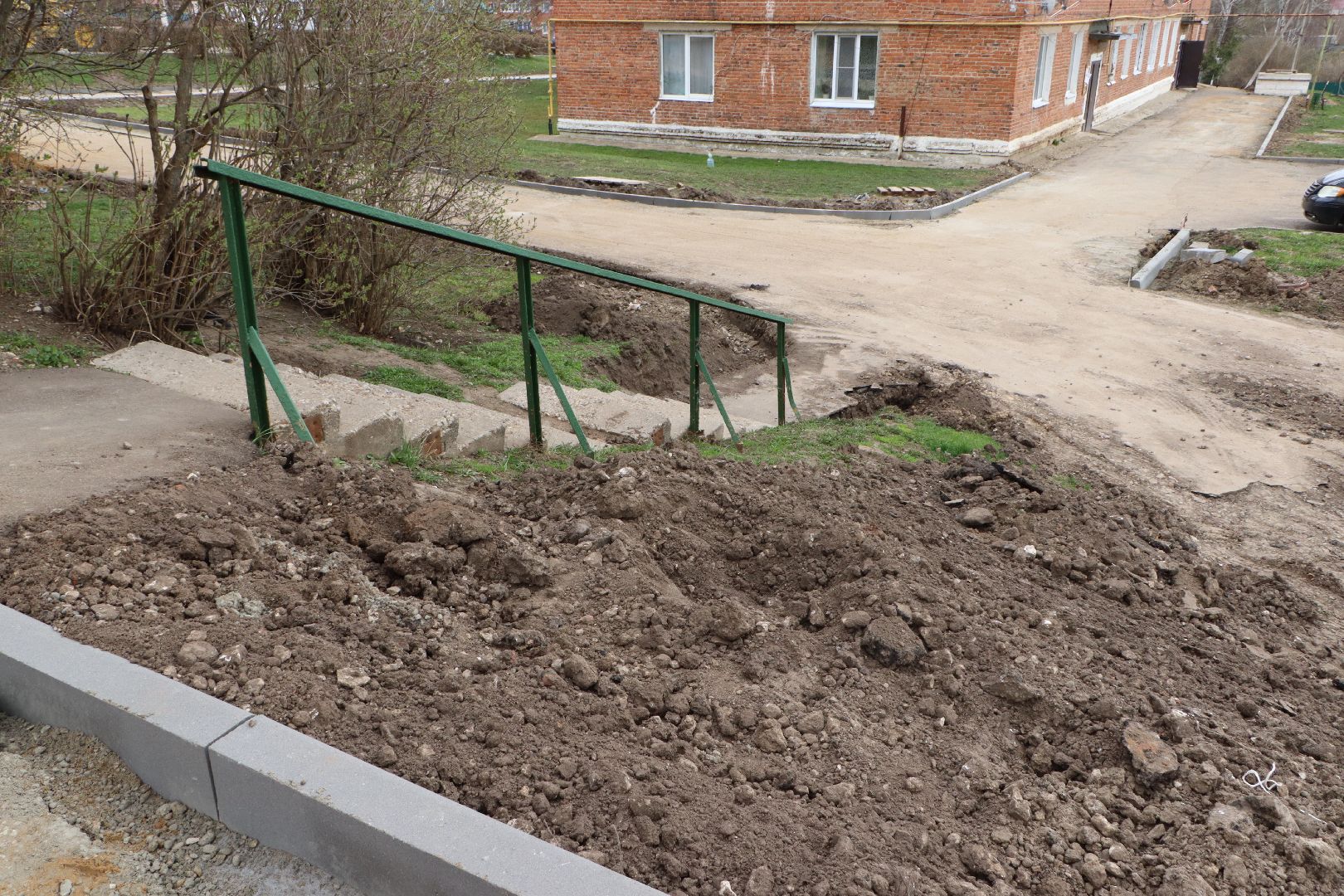 благоустройство, комплексное благоустройство дворовой территории, Формирование комфортной городской среды, Жилье и городская средаt, серебряные прудывидео с коптера,