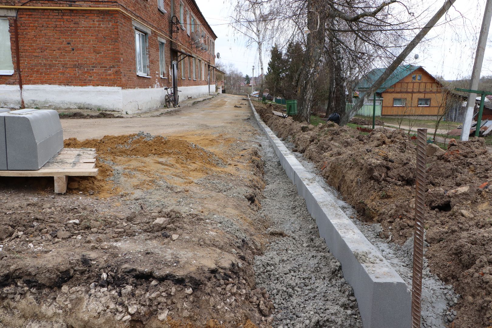 благоустройство, комплексное благоустройство дворовой территории, Формирование комфортной городской среды, Жилье и городская средаt, серебряные прудывидео с коптера,