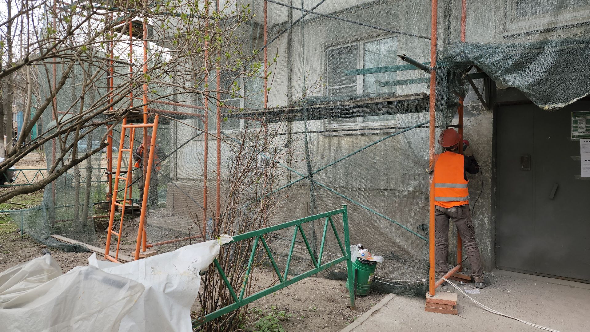 пушкино, капремонт, ремонт фасада дома, подрядная организация, штукатурные работы,вертикалки,