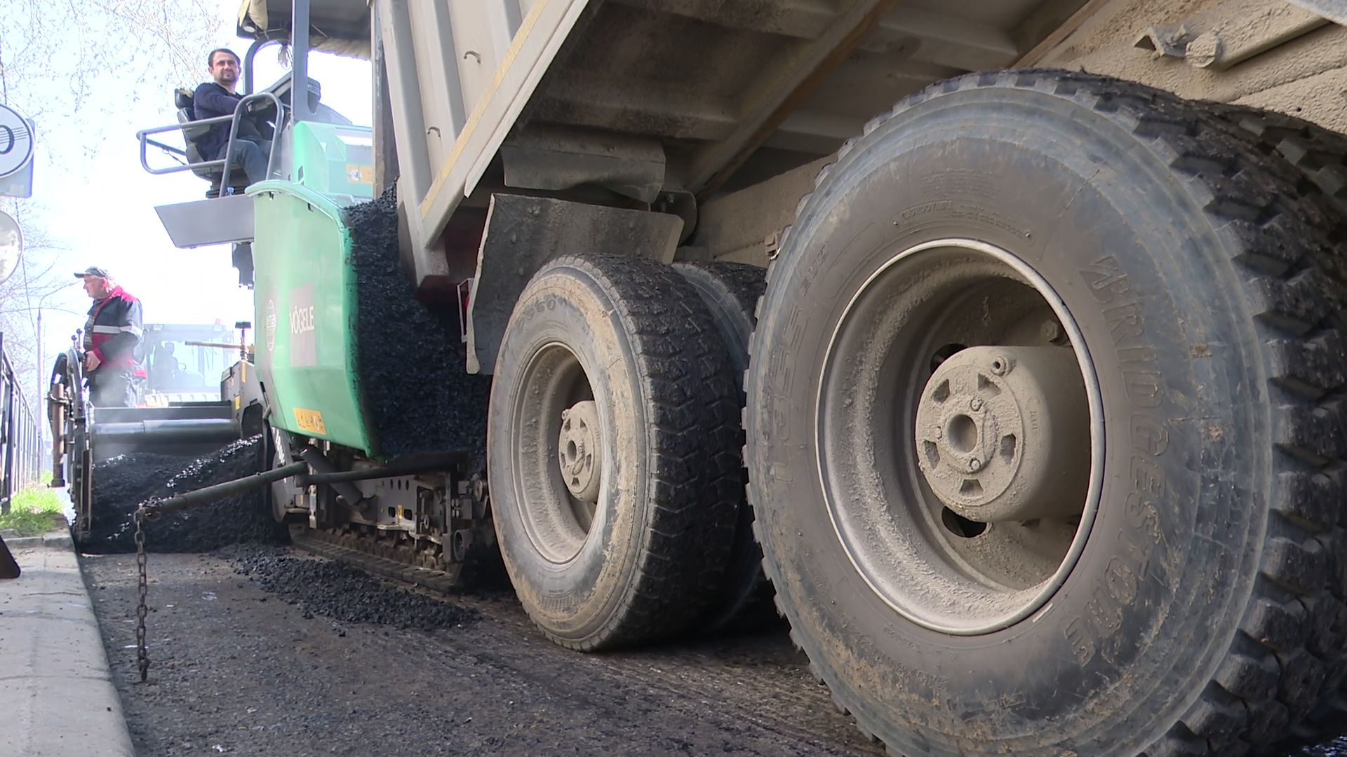 Реутов, асфальт, каток, ремонт дорог,