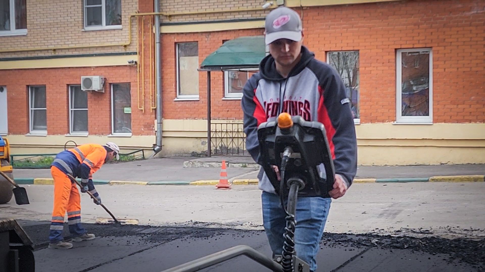 Бронницы, Ремонт дороги , Каширский переулок 59 , Укладка асфальта ,