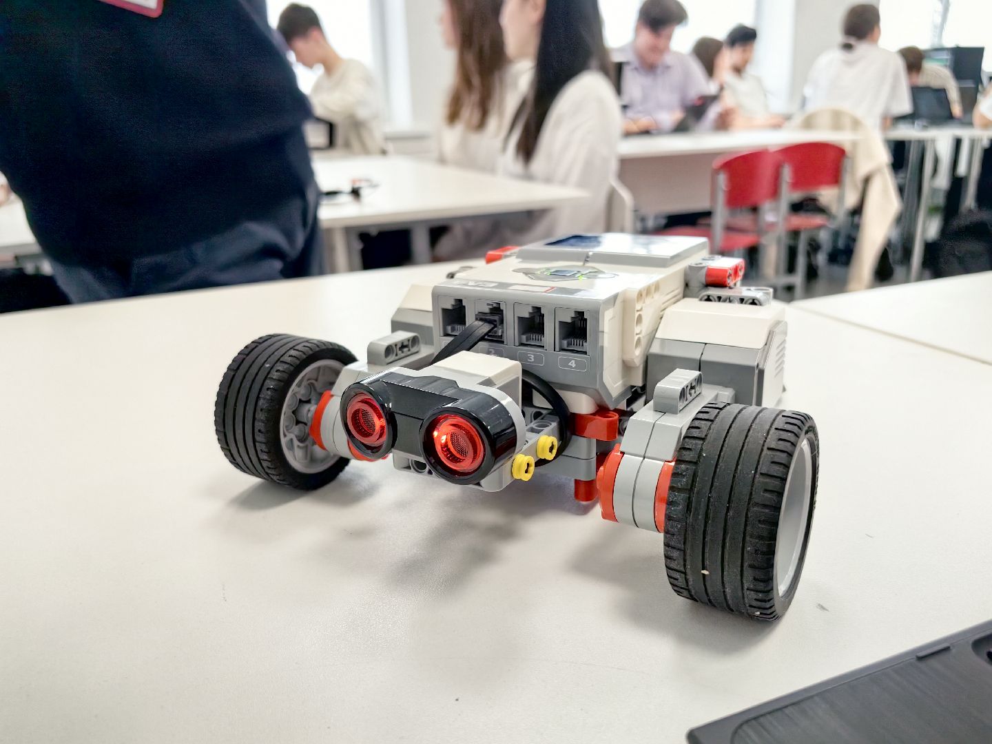 робот, занятия, школа, точка роста, программирование,