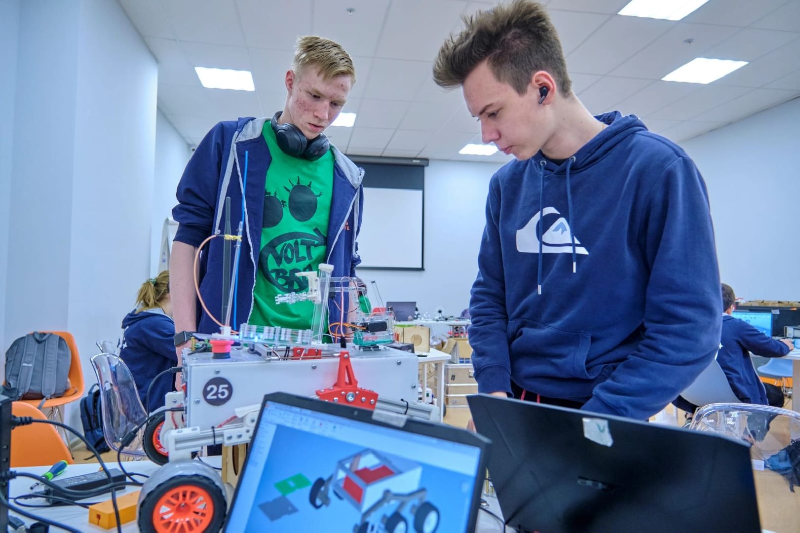 Виноградов, Артём, дежурный, планете, Роскосмос, смена, федеральная