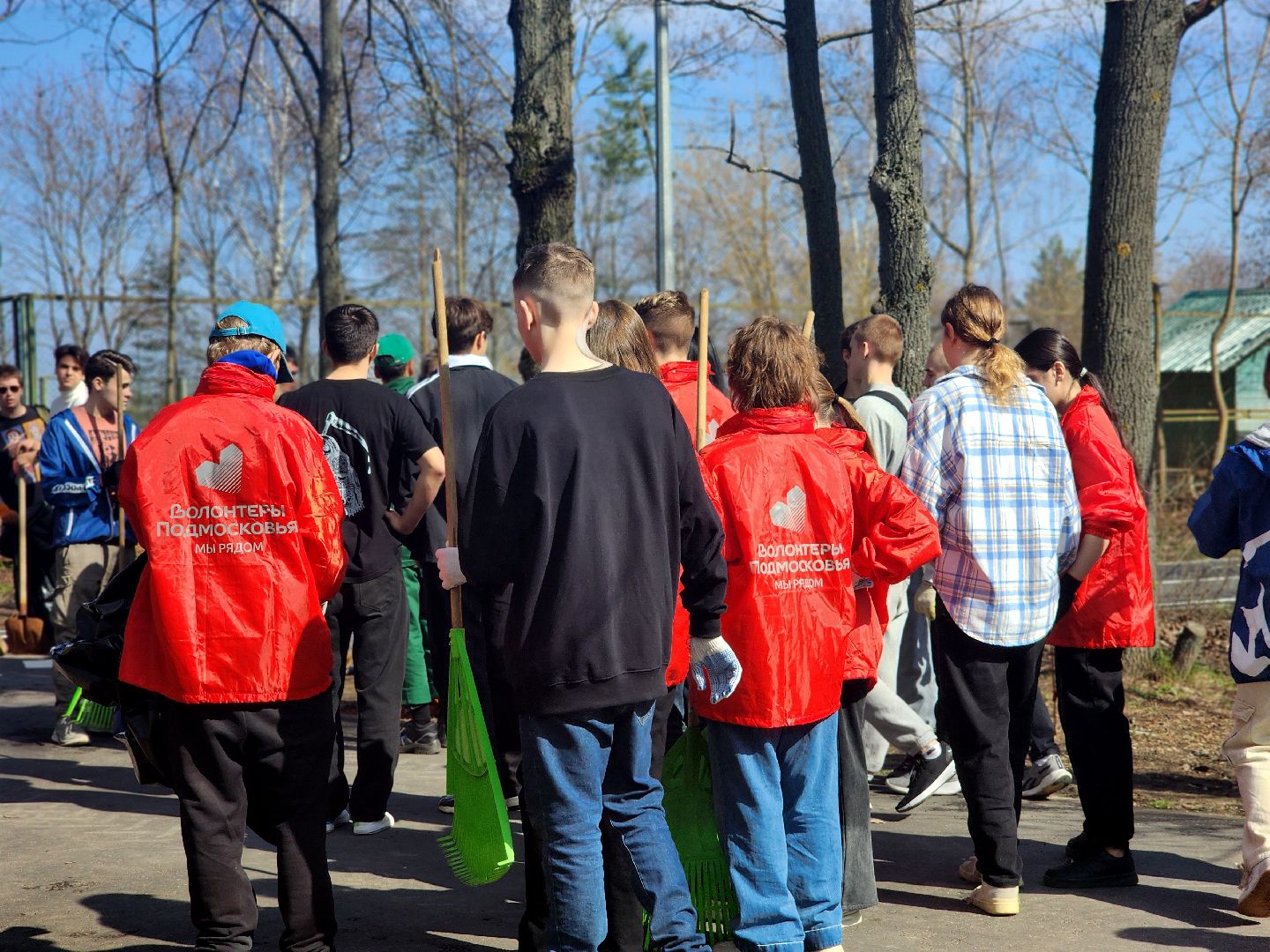 дубна, набережная, субботник, мы за чистоту, волонтеры подмосковья, молодая гвардия,
