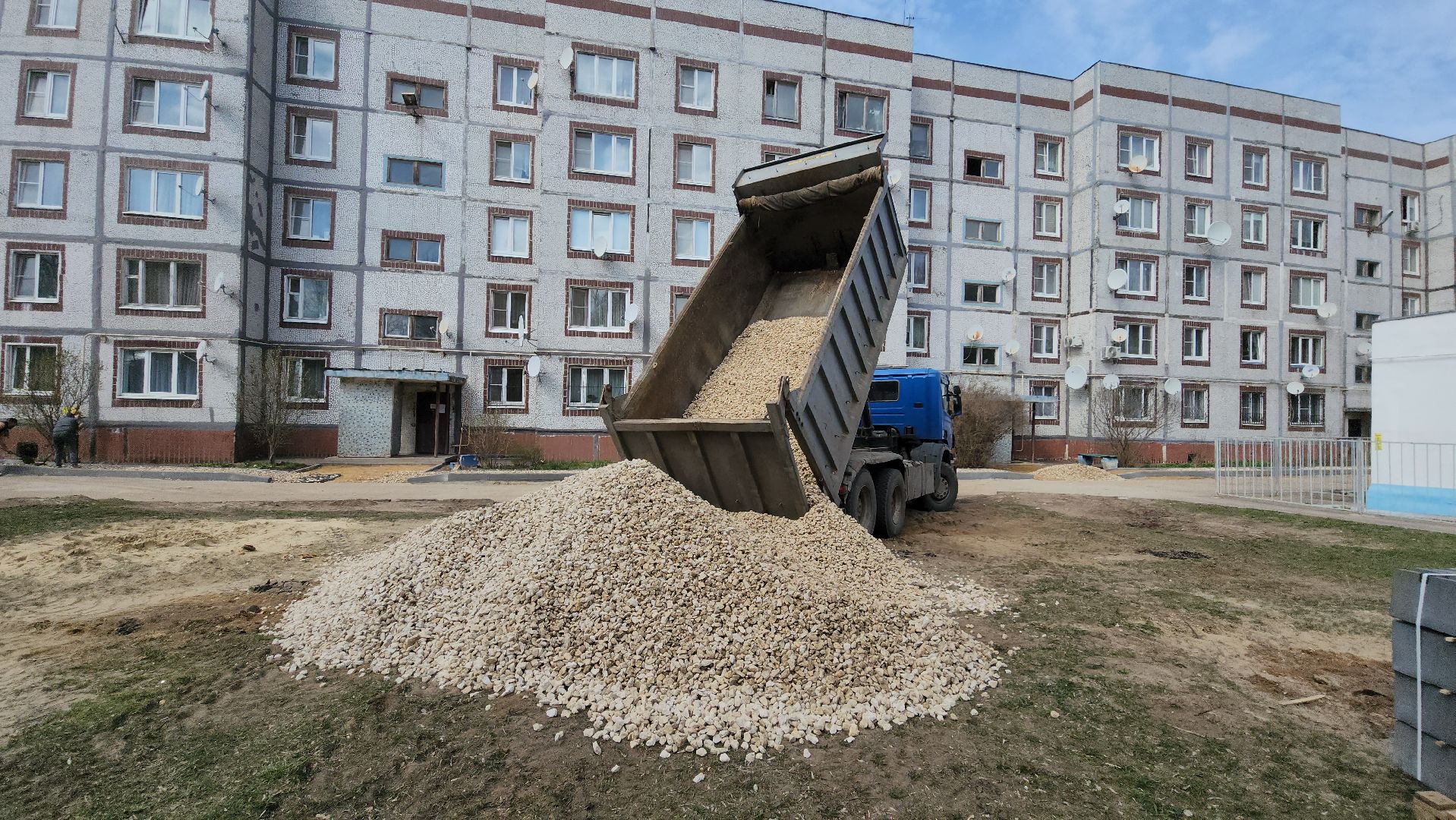 кашира, кбдт, благоустройство, дворовая территория, асфальт, бордюр, парковка,