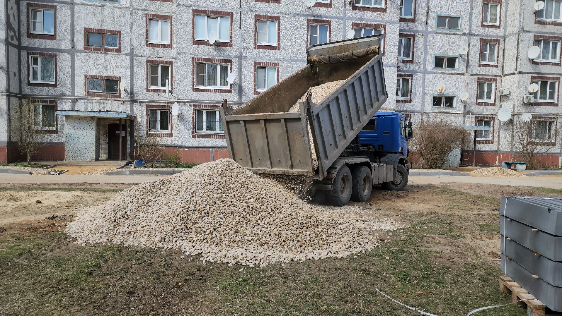 кашира, кбдт, благоустройство, дворовая территория, асфальт, бордюр, парковка,