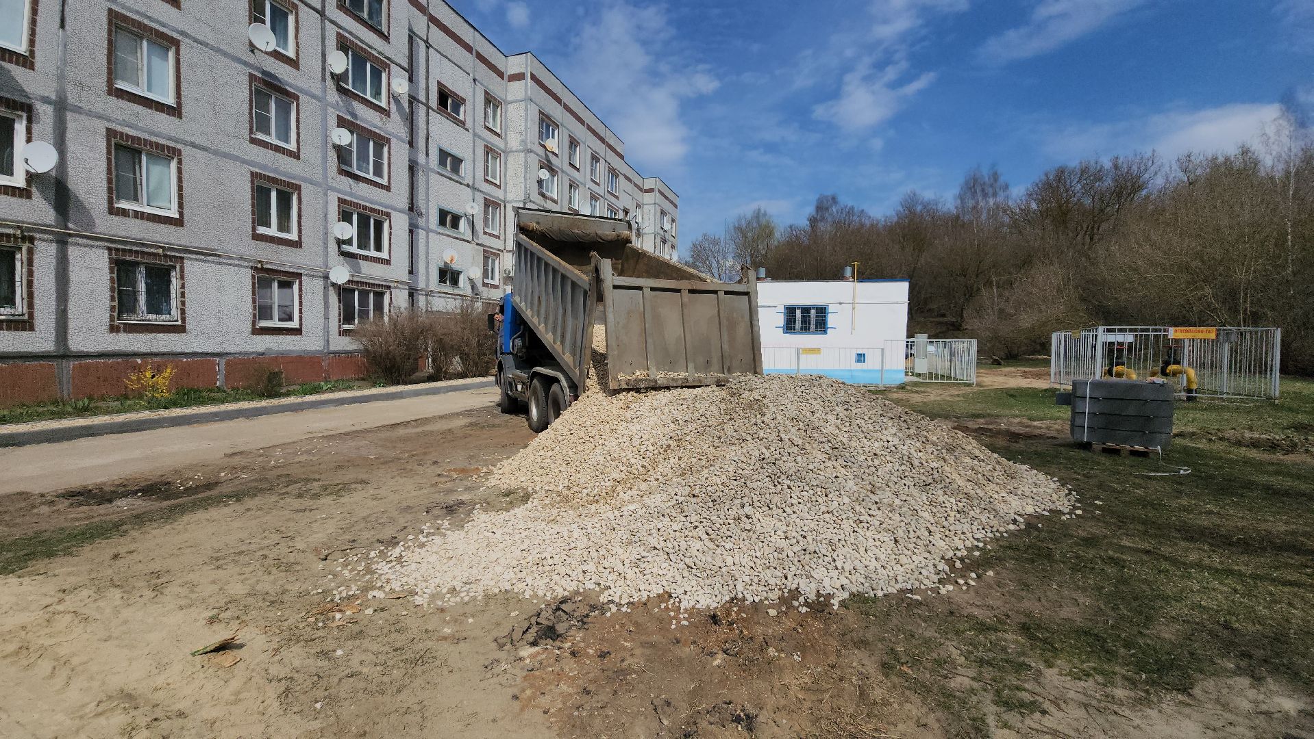 кашира, кбдт, благоустройство, дворовая территория, асфальт, бордюр, парковка,