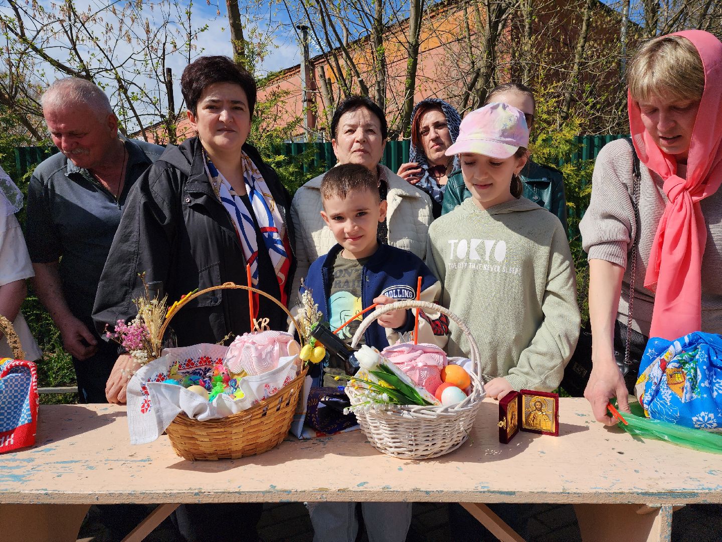 раменское, религия, пасха, освящение пасхальных явств в храме в загорново,