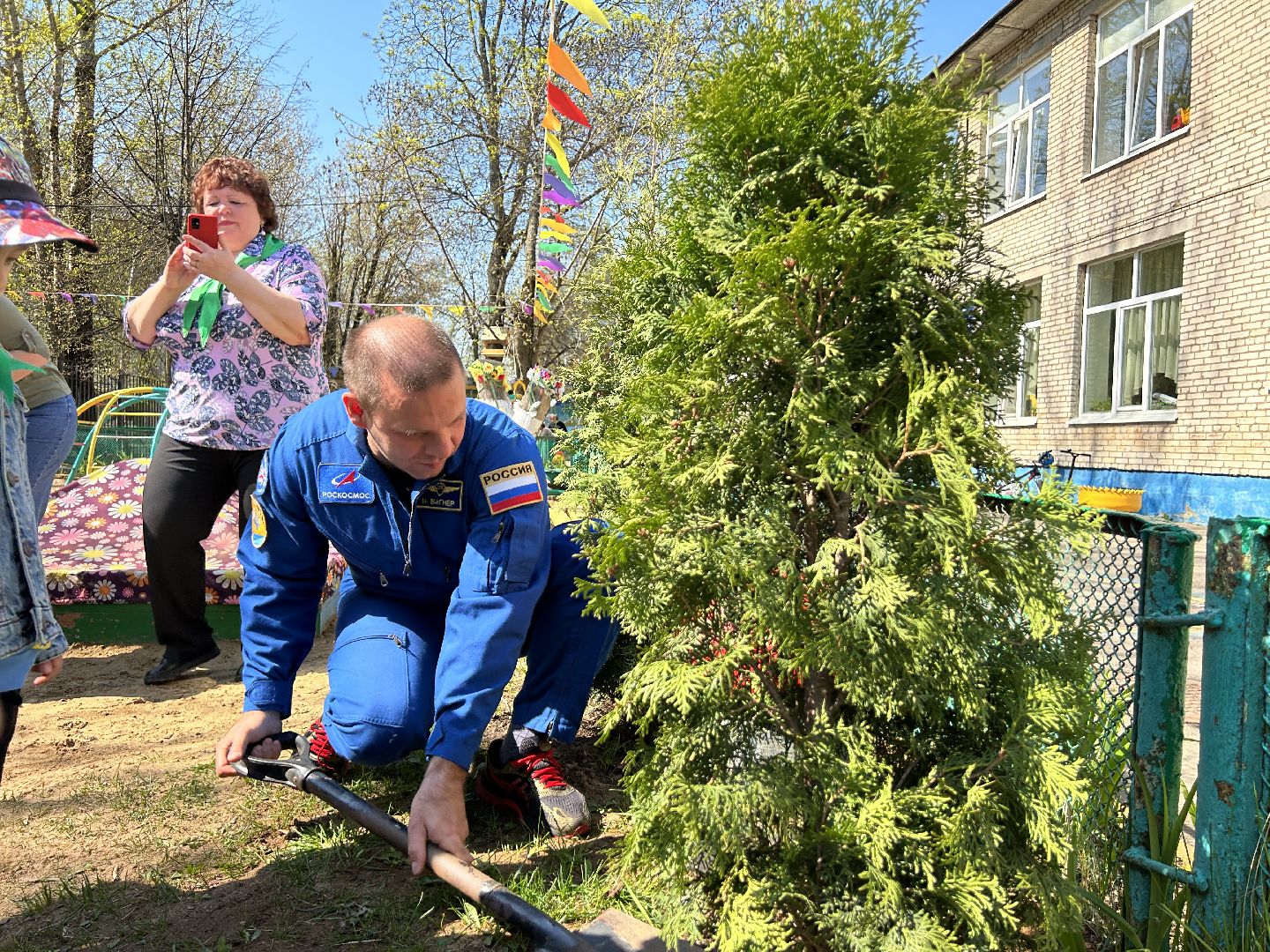 Детский сад, космонавт, благоустройство, акция, космос