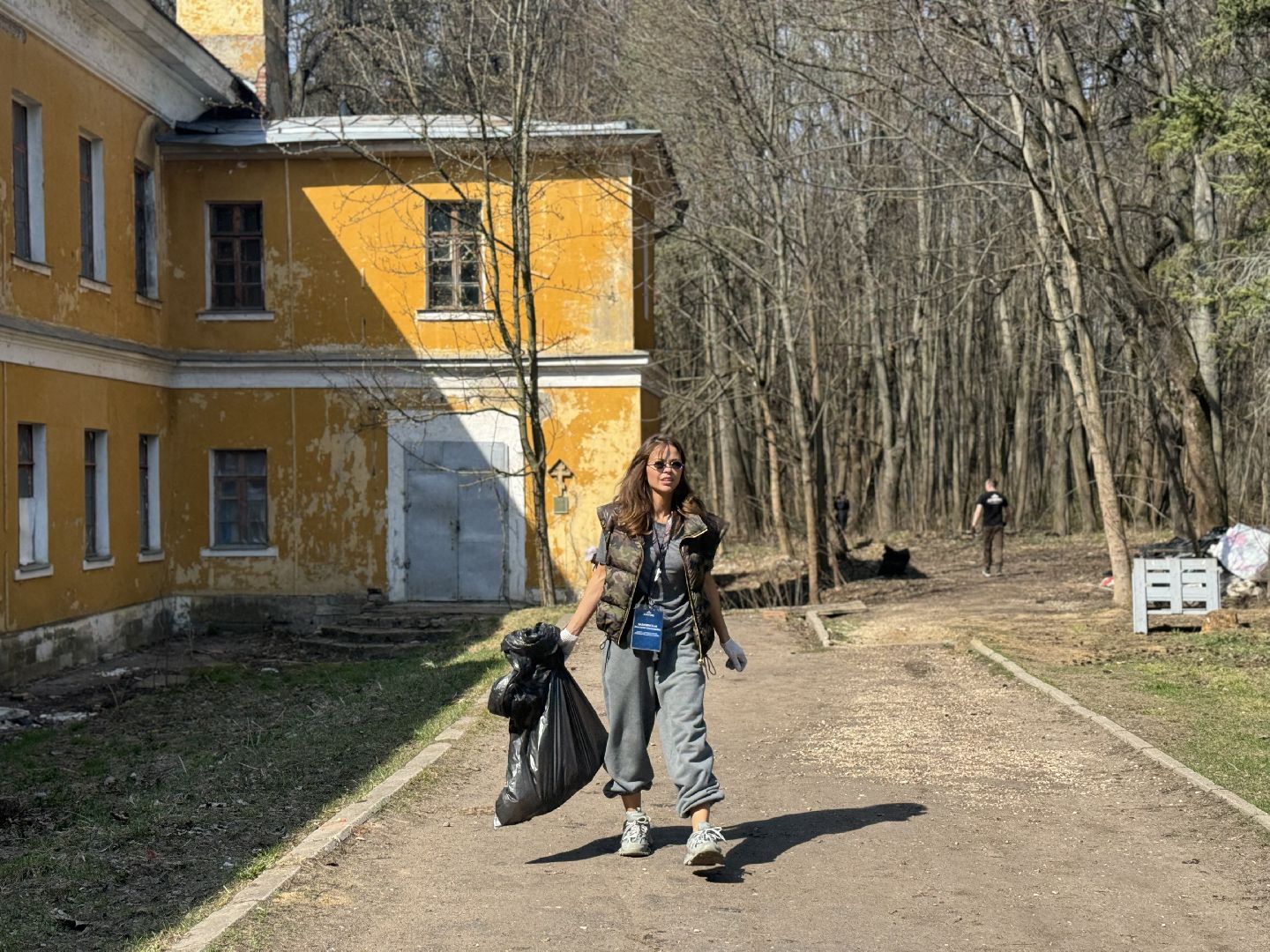 субботник в усадьбе, ленинский городской округ, волонтеры культуры,
