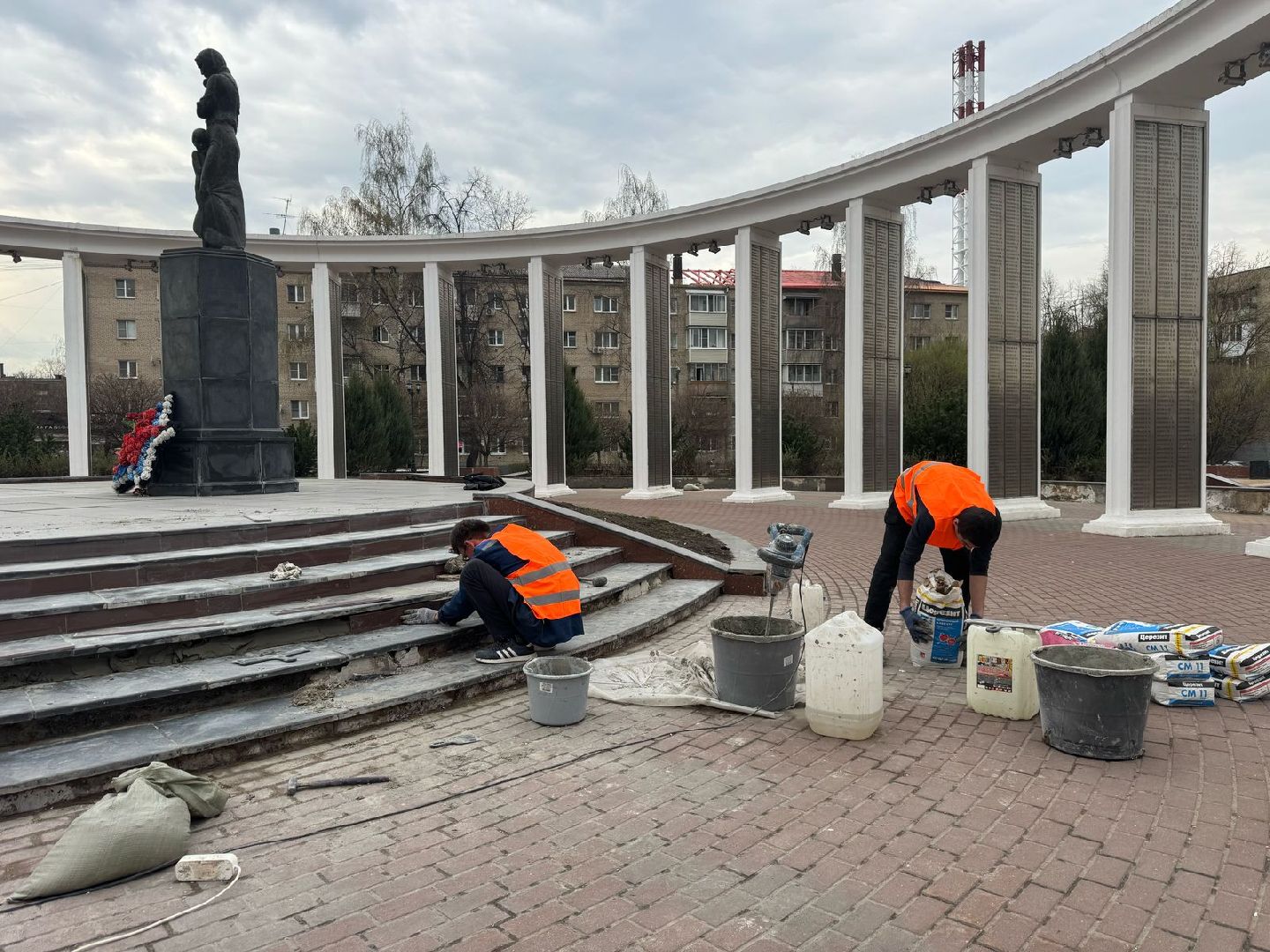 пушкино, благоустройство, мемориал,плитка, восстановление, восстановительные работы,вертикалки,