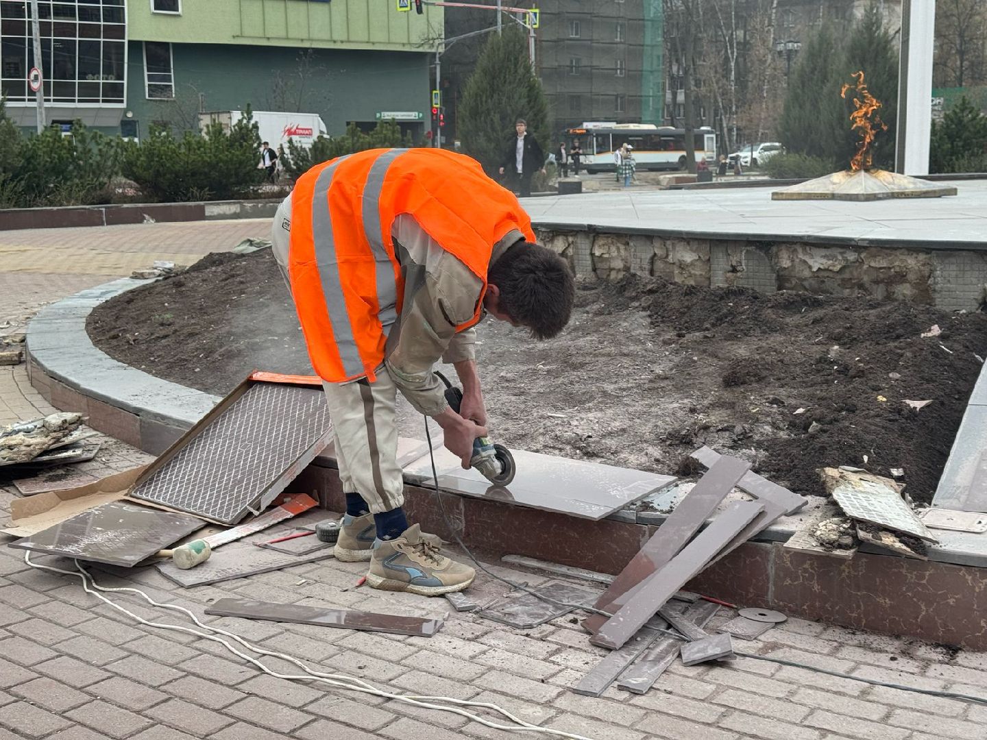 пушкино, благоустройство, мемориал,плитка, восстановление, восстановительные работы,вертикалки,