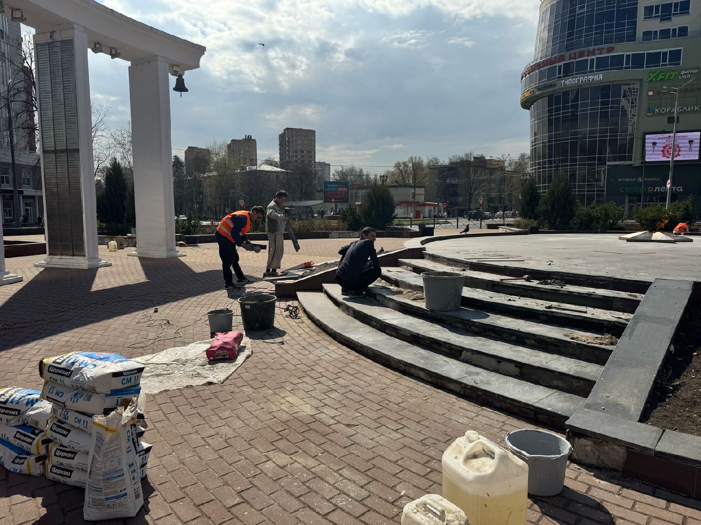 пушкино, благоустройство, мемориал,плитка, восстановление, восстановительные работы,вертикалки,