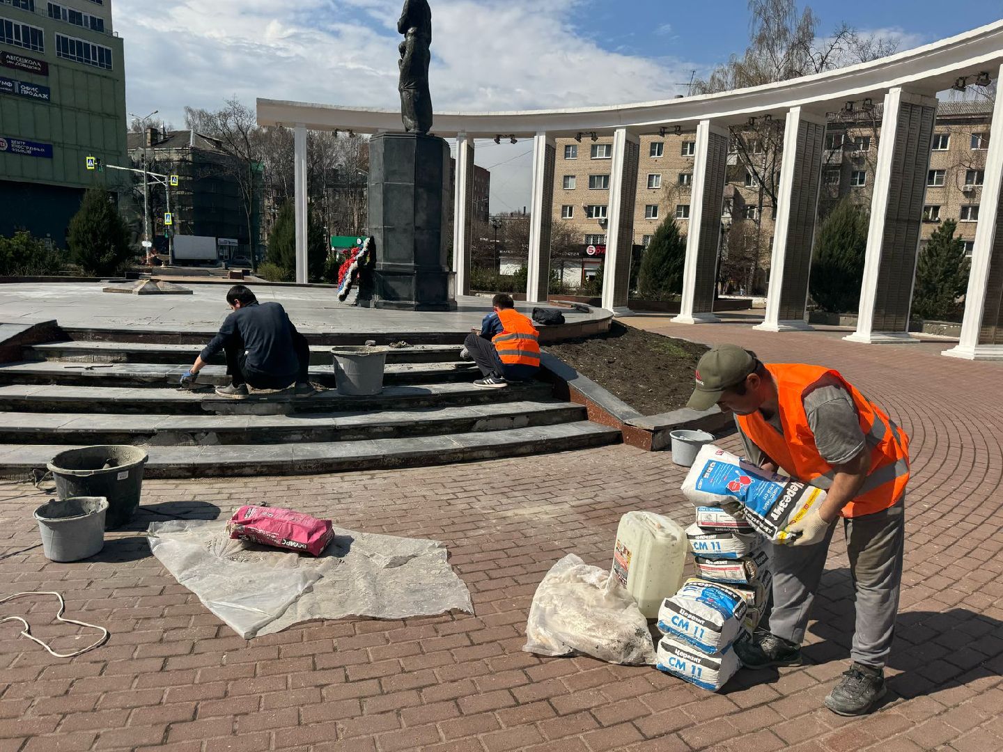 пушкино, благоустройство, мемориал,плитка, восстановление, восстановительные работы,вертикалки,