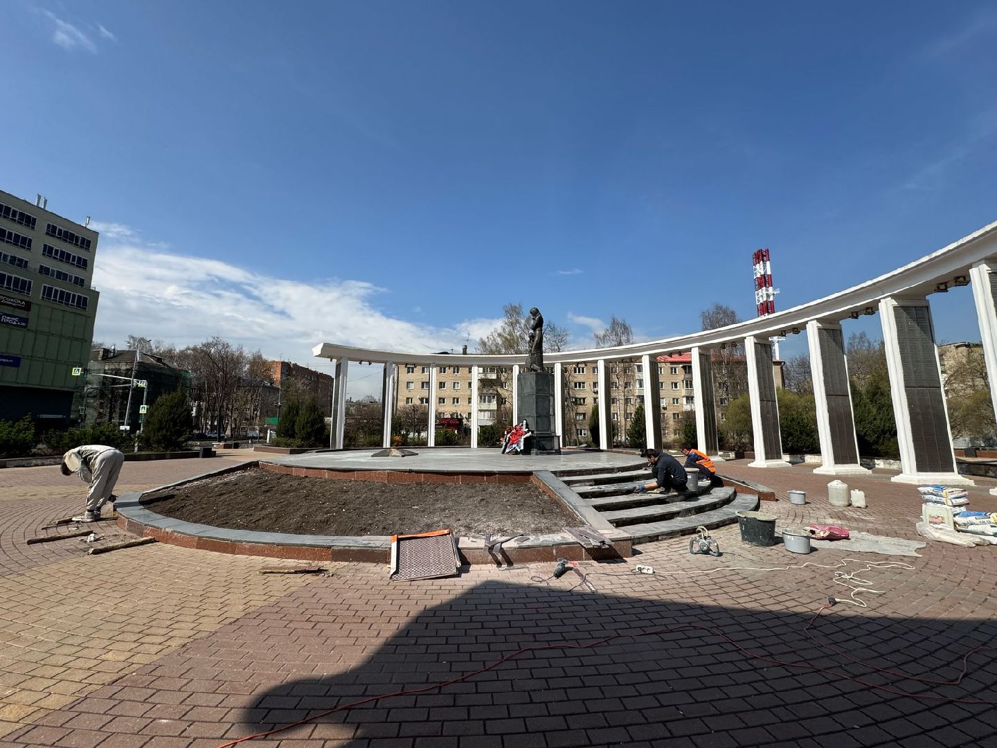 пушкино, благоустройство, мемориал,плитка, восстановление, восстановительные работы,вертикалки,