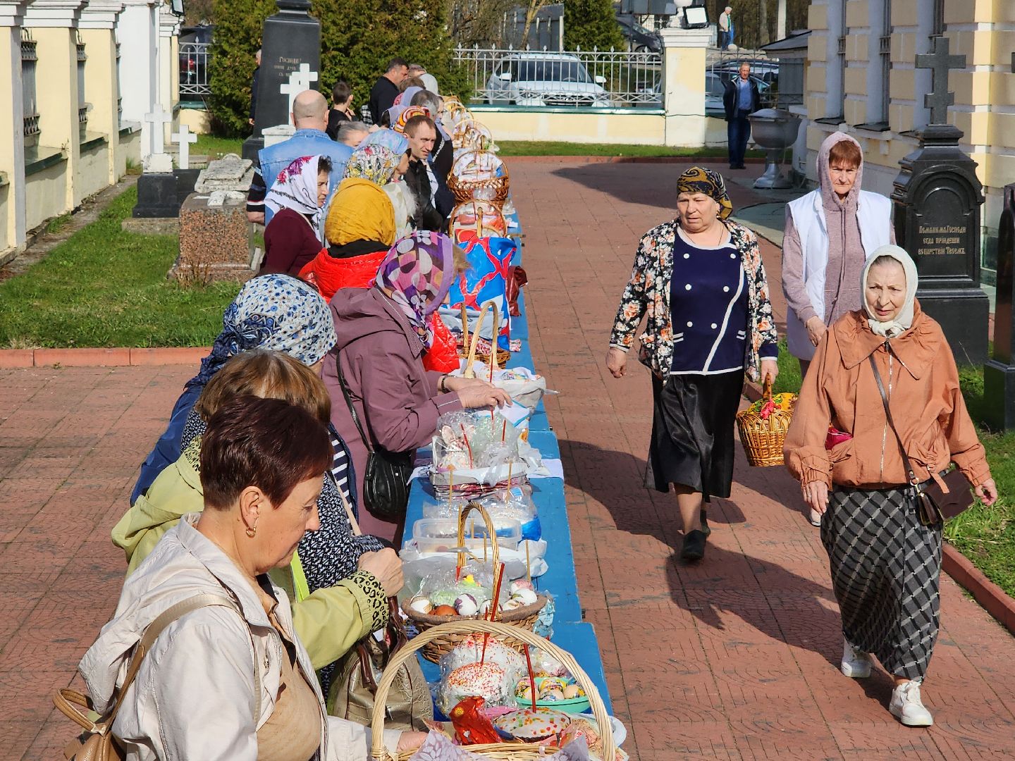 Чехов, Пасха, Великая Суббота, освящение куличей, освящение яиц, святая вода, праздничные богослужения, Анно-Зачатьевский храм,христианский праздник,