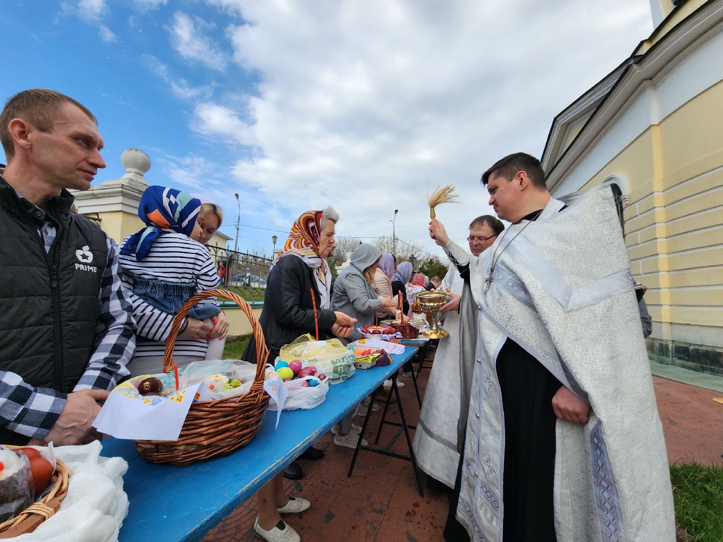 Чехов, Пасха, Великая Суббота, освящение куличей, освящение яиц, святая вода, праздничные богослужения, Анно-Зачатьевский храм,христианский праздник,