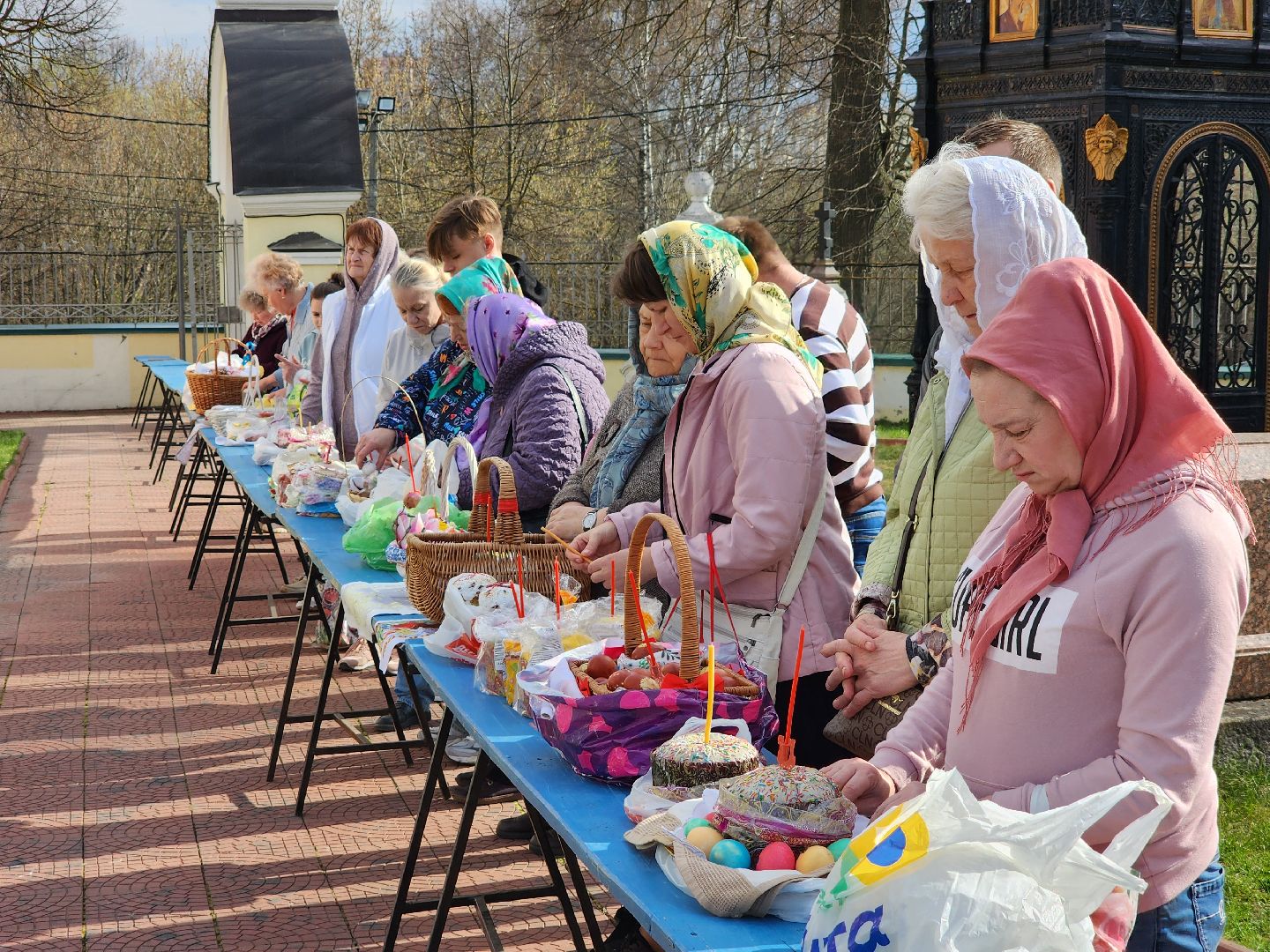 Чехов, Пасха, Великая Суббота, освящение куличей, освящение яиц, святая вода, праздничные богослужения, Анно-Зачатьевский храм,христианский праздник,