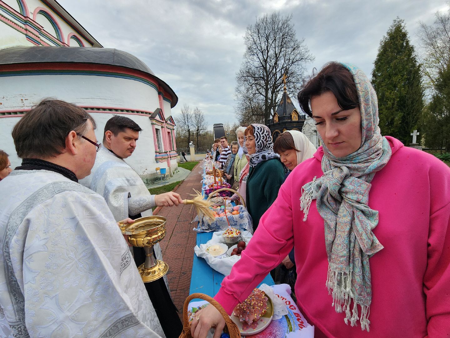Чехов, Пасха, Великая Суббота, освящение куличей, освящение яиц, святая вода, праздничные богослужения, Анно-Зачатьевский храм,христианский праздник,
