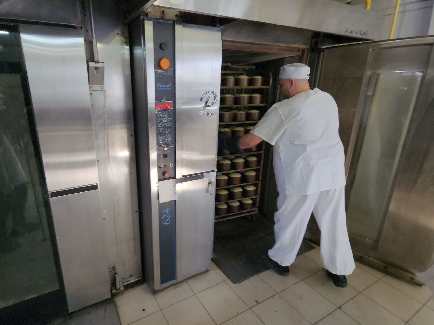 серпухов, монастырская пекарня, владычный монастырь, пасха в серпухове,