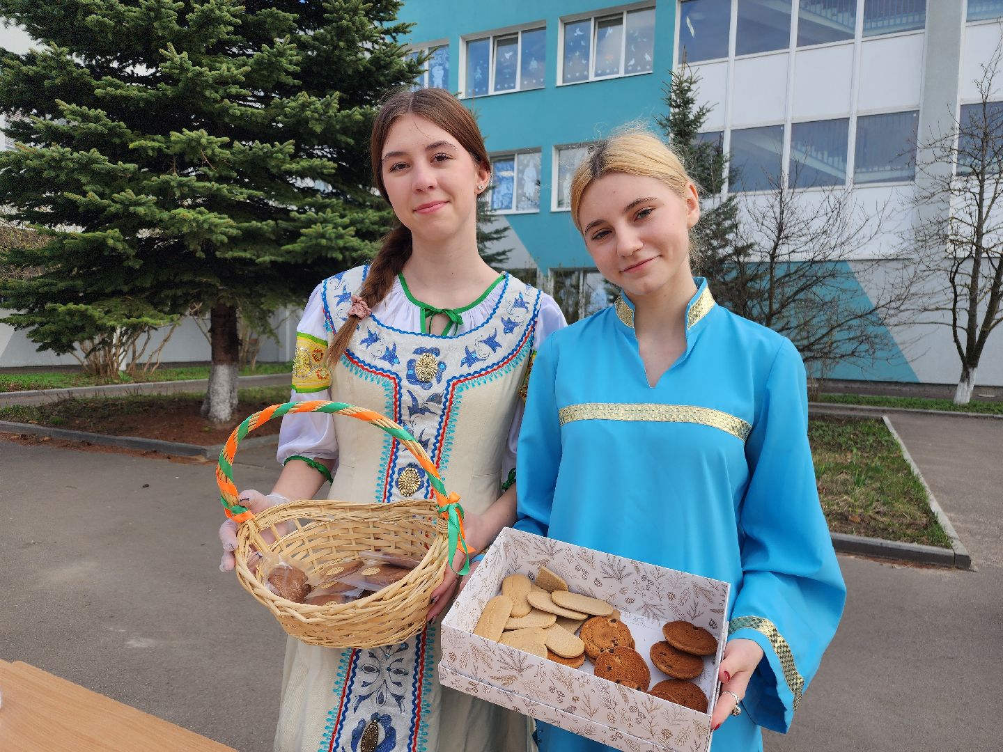 фрязино, пасха, благотворительная ярмарка, лицей,