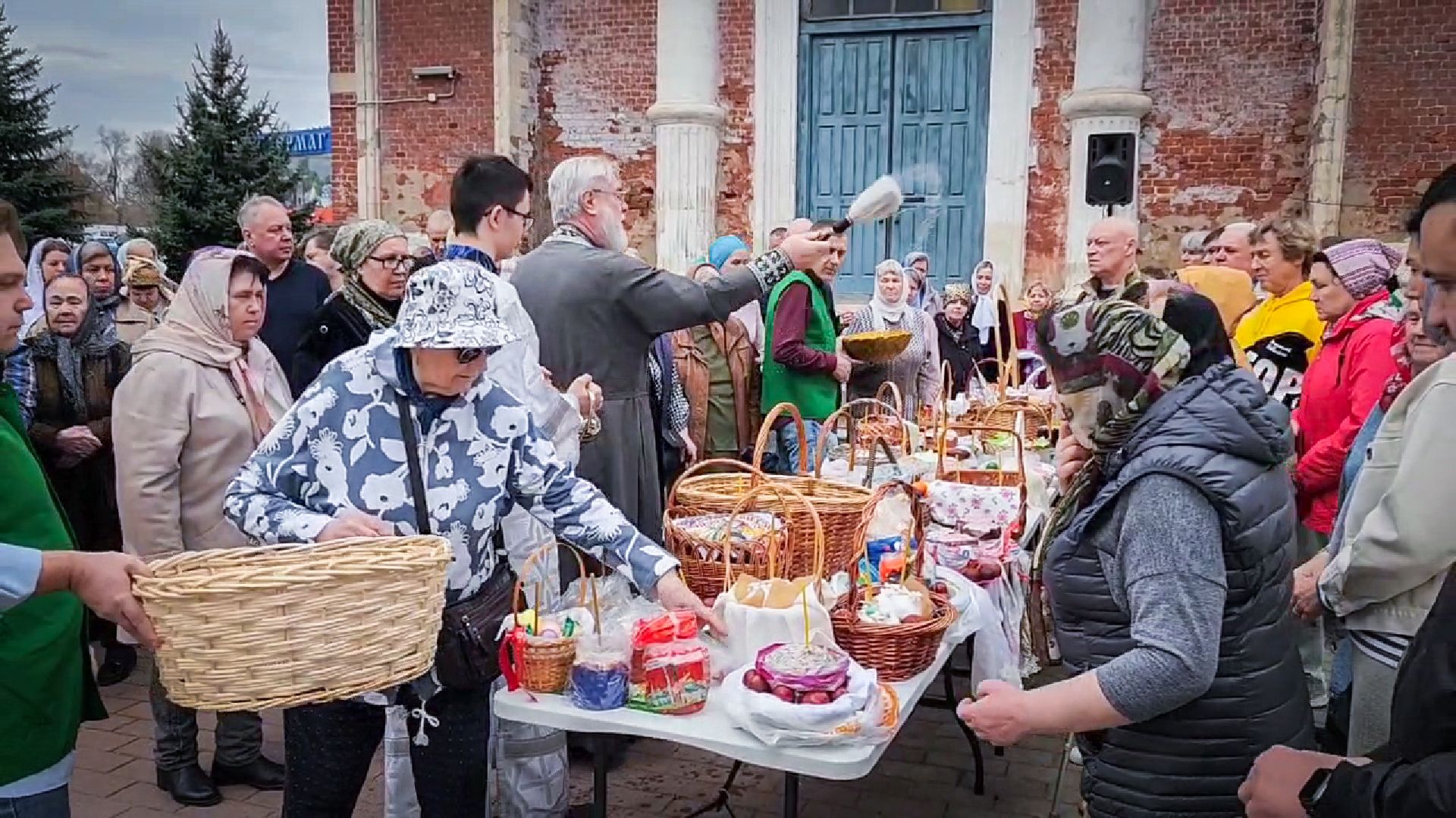 бронницы, пасха, освящение куличей ,