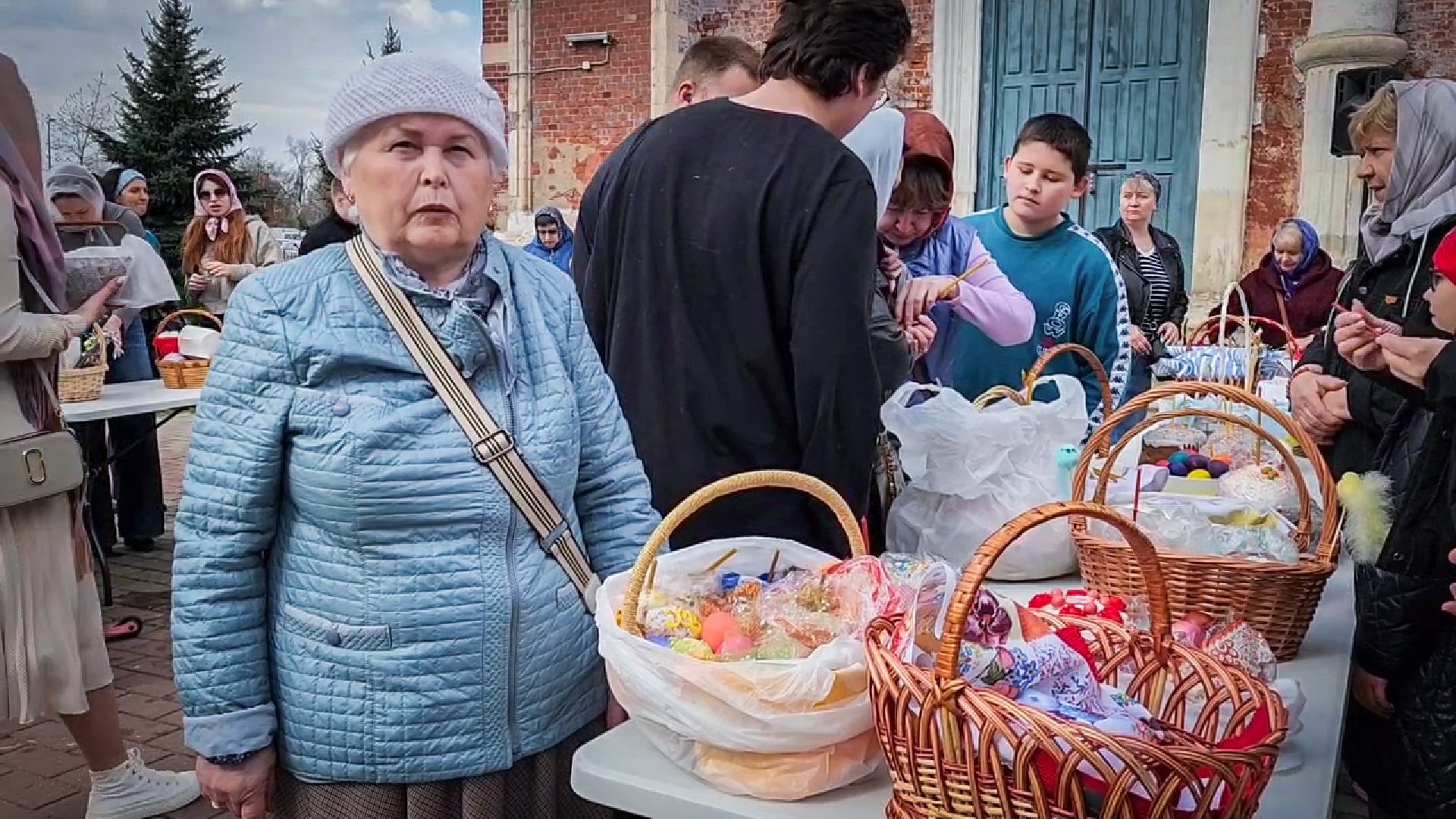 бронницы , пасха, освящение куличей,