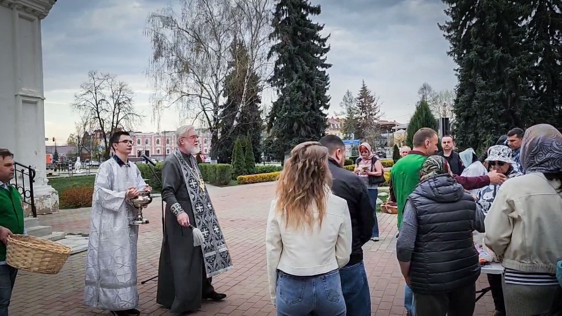 бронницы , пасха, освящение куличей,