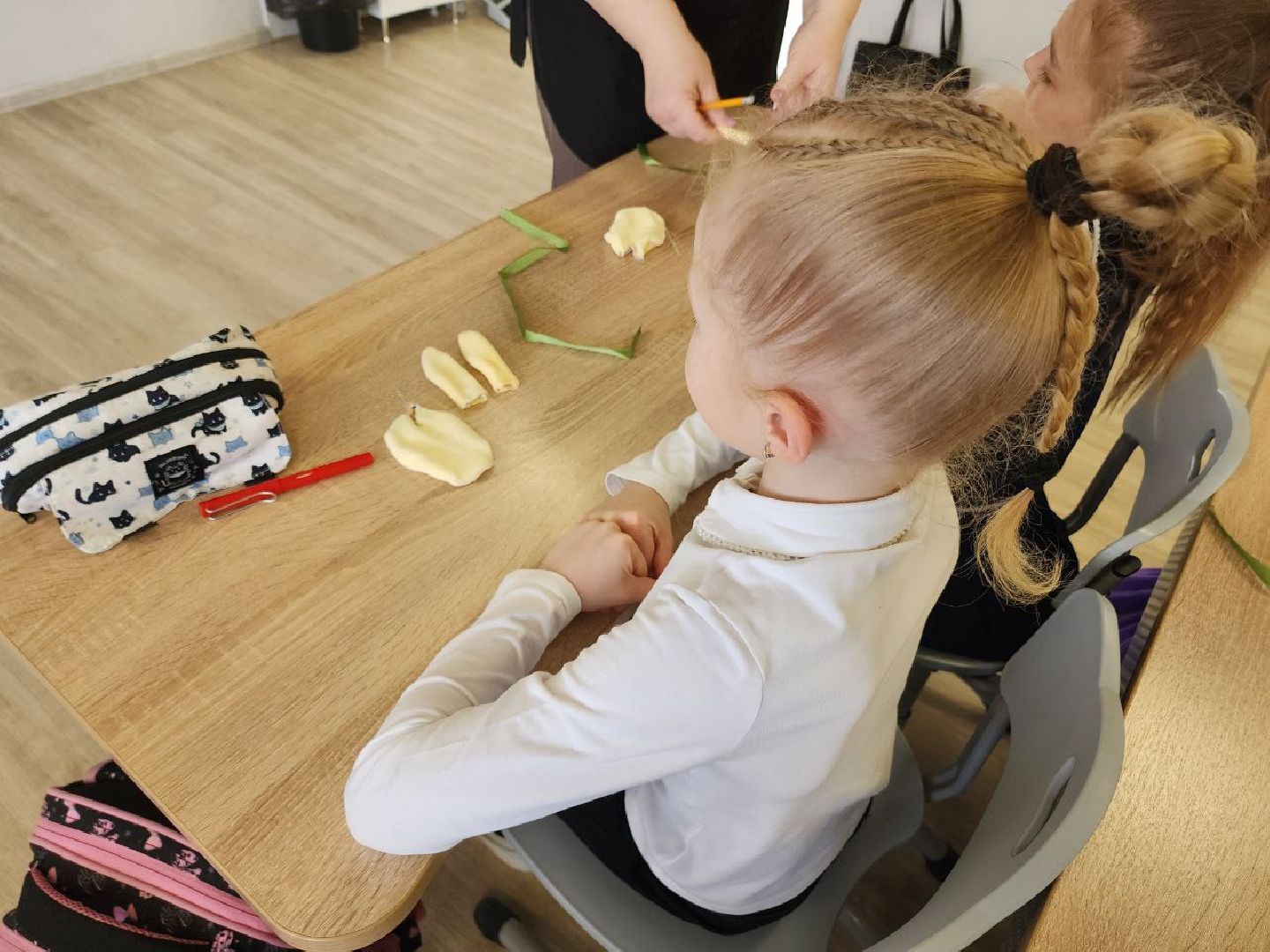 солнечногорск, праздник, пасха, пасхальные зайцы, школьники,