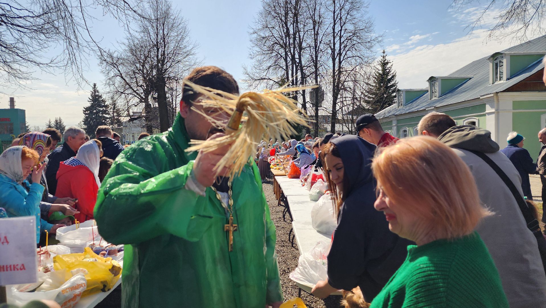 Пасха, освящение куличей,  Троицкий храм, Старая Купавна, Богородский городской округ,