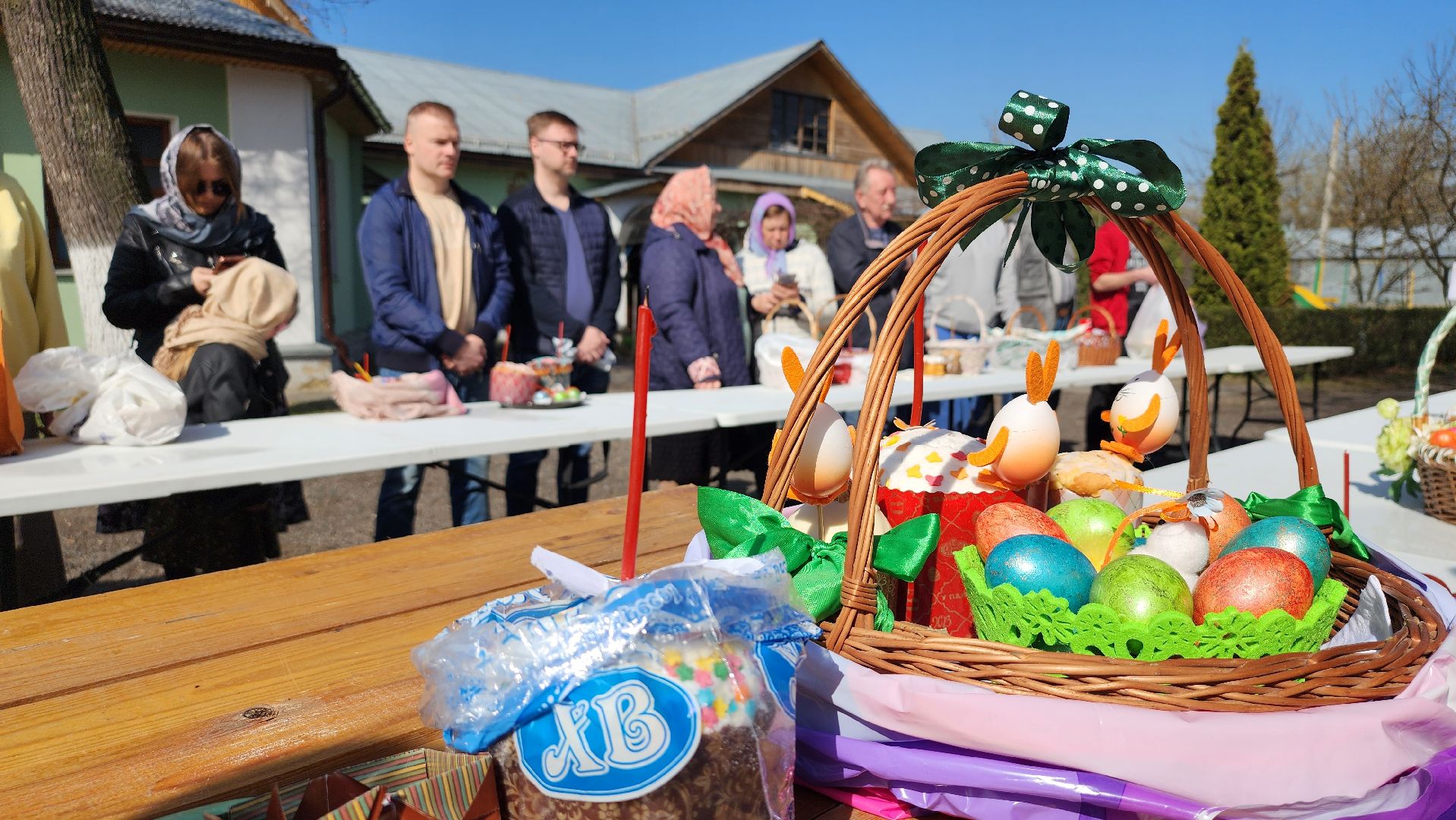 Пасха, освящение куличей,  Троицкий храм, Старая Купавна, Богородский городской округ,