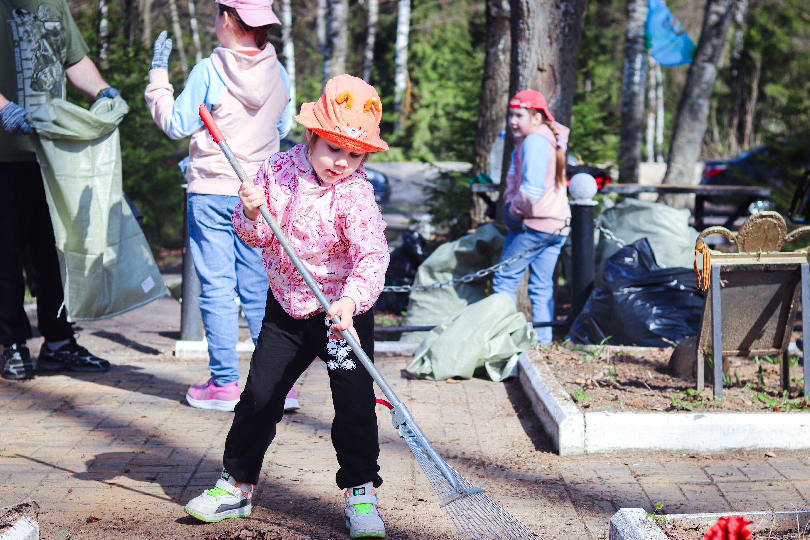 клин, общество, субботник, вов, память, братская могила,