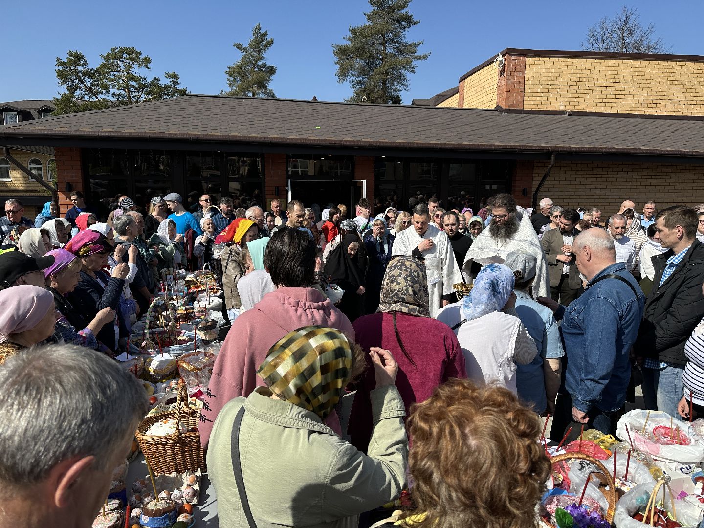 храм петра и павла, сергиев посад, освящение куличей, религия, пасха,
