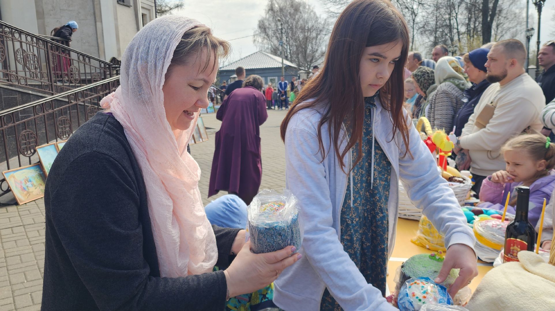 Звенигород, пасха в звенигороде, Общество,  Люди Звенигорода,