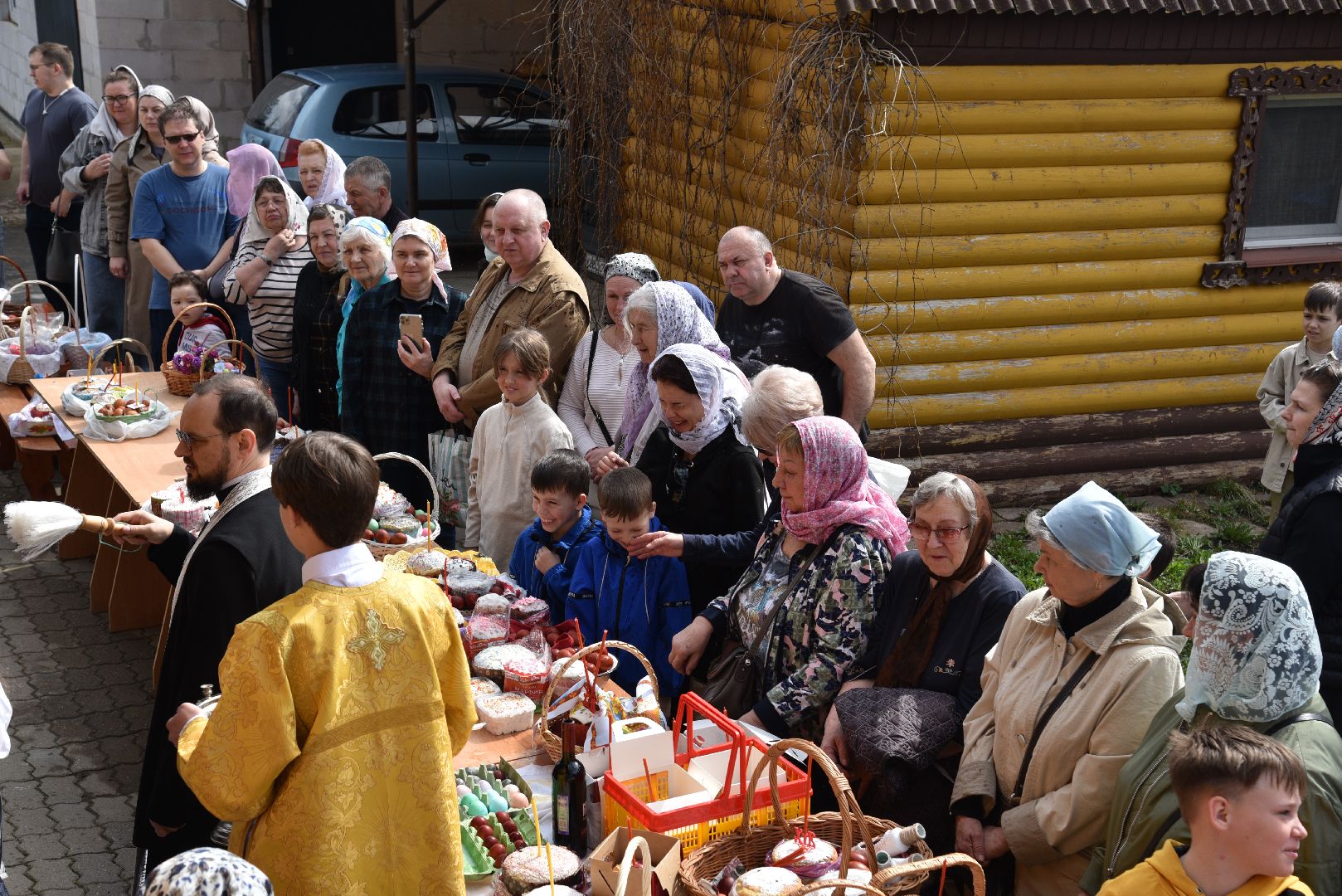 лотошино, храм серафима саровского, пасха, церковь,