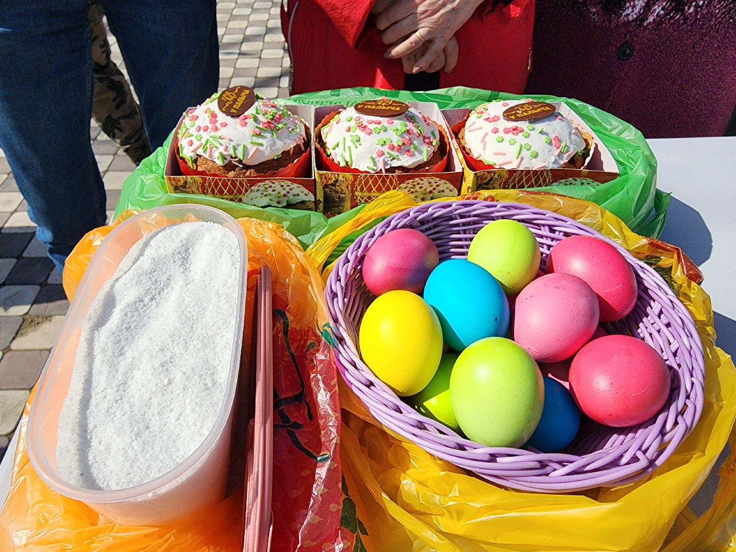 фрязино, пасха, пасхальные яйца, освящение куличей, храм,
