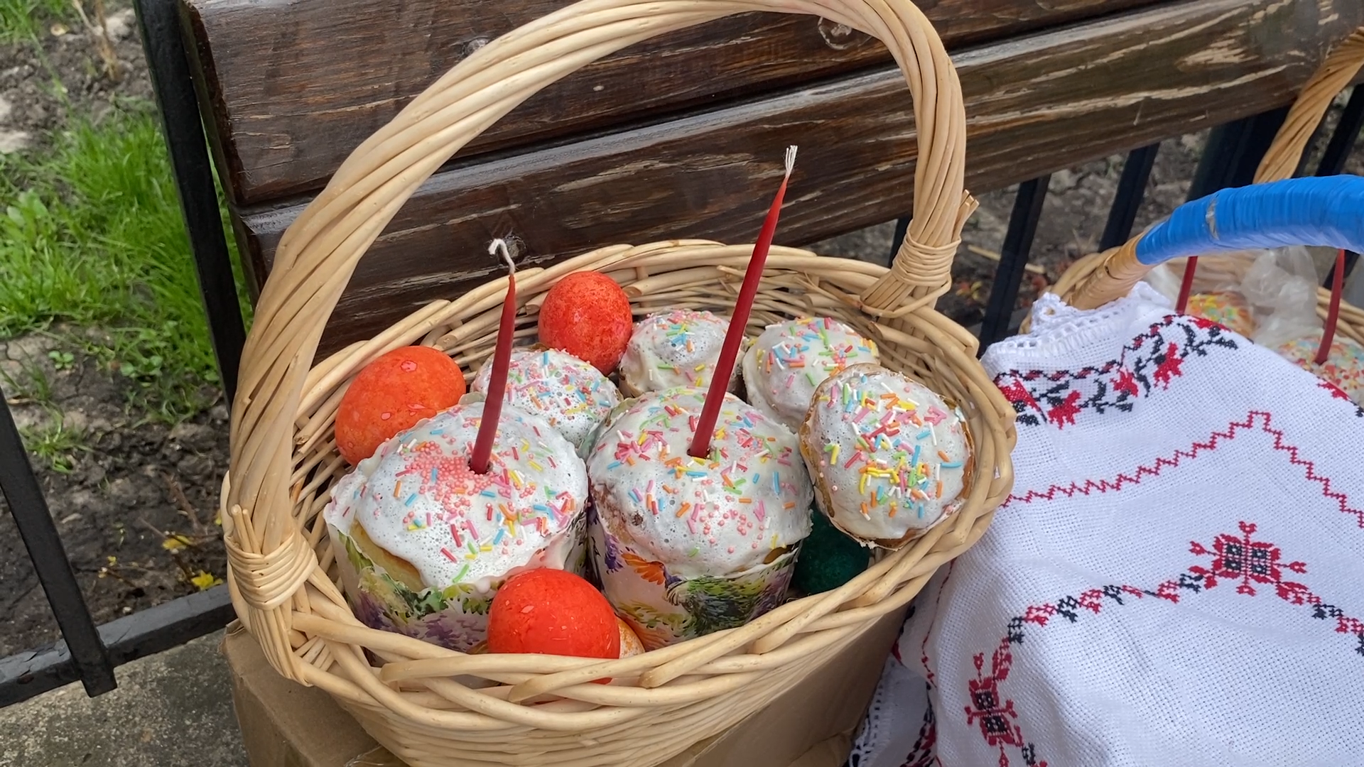 пасха во власихе, куличи для бойцов, куличи для военнослужащих, Освящение куличей, храм рвсн во власихе,