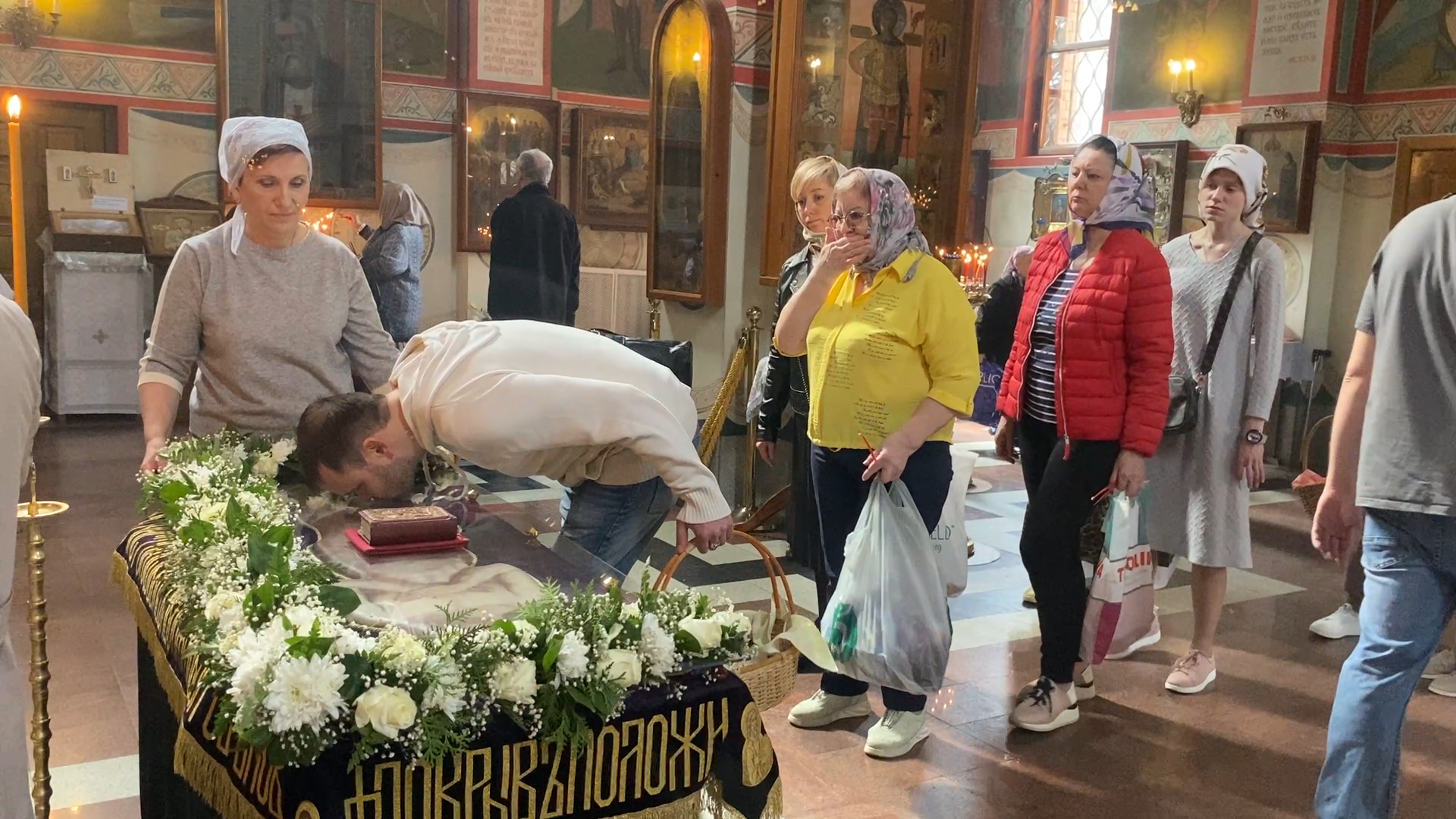 храм РВСН, храм во власихе, пасхальное богослужение, плащаница Иисуса Христа,