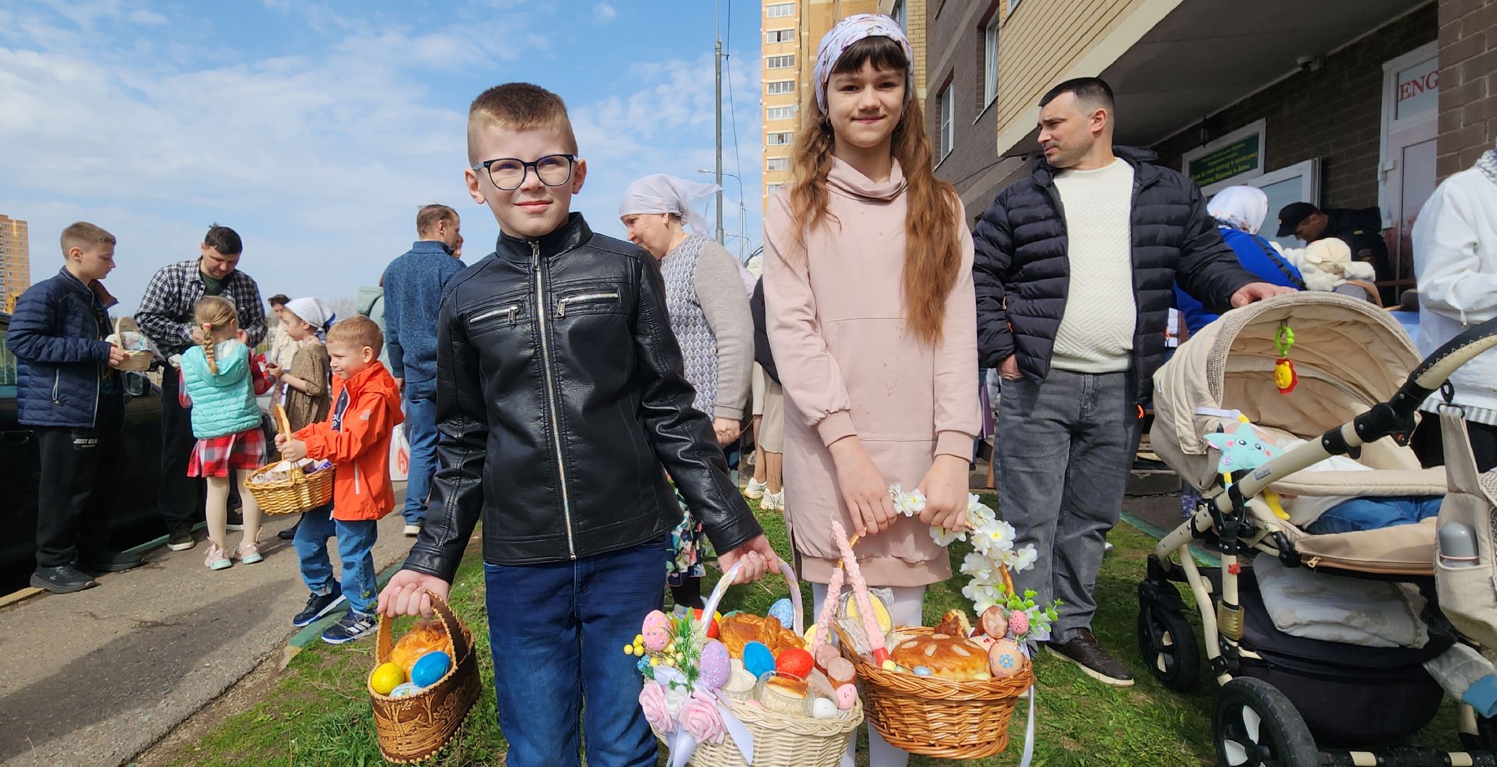 Звенигород, Религия, пасха, Общество ,