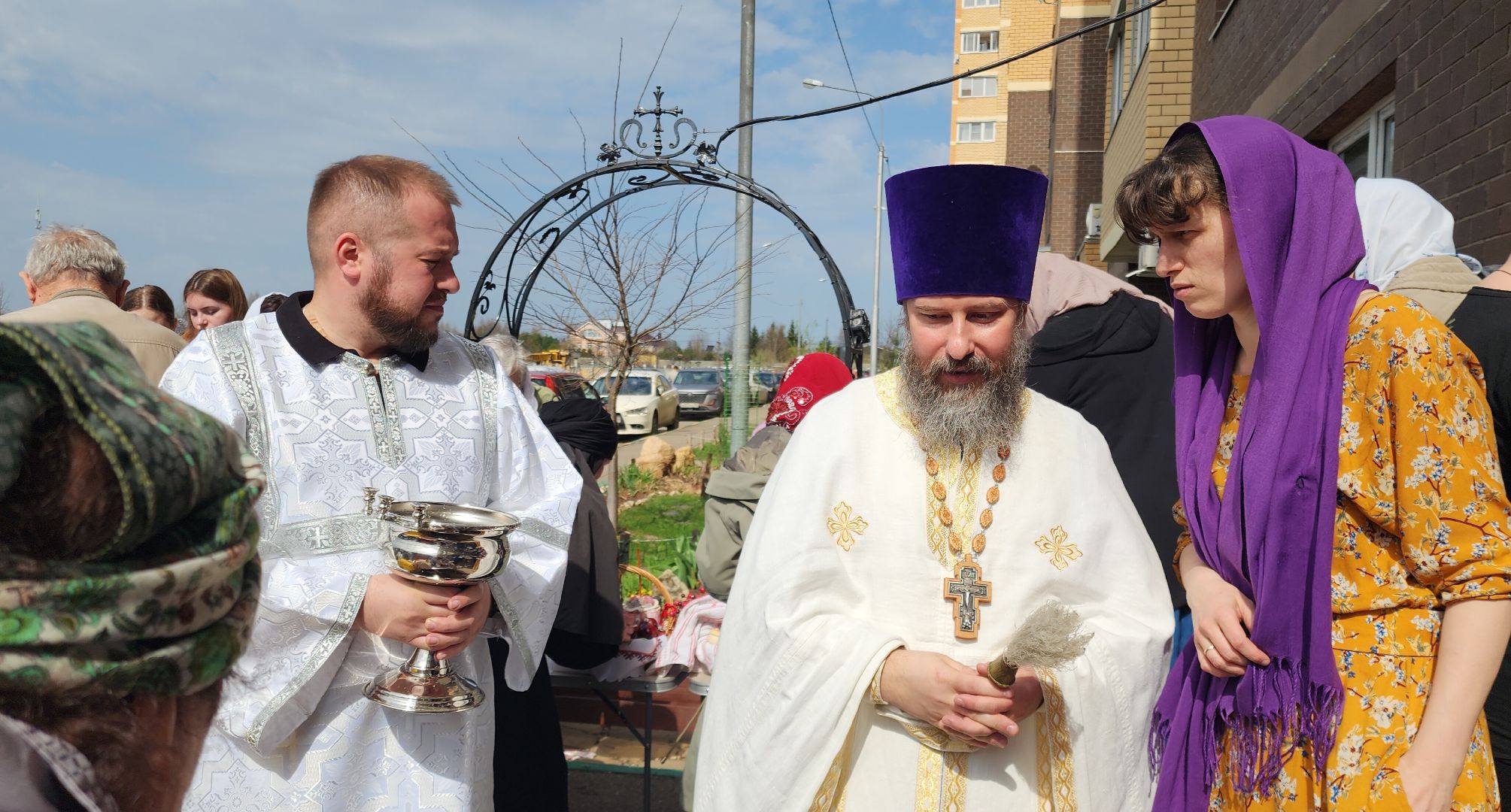 Звенигород, Религия, пасха, Общество ,